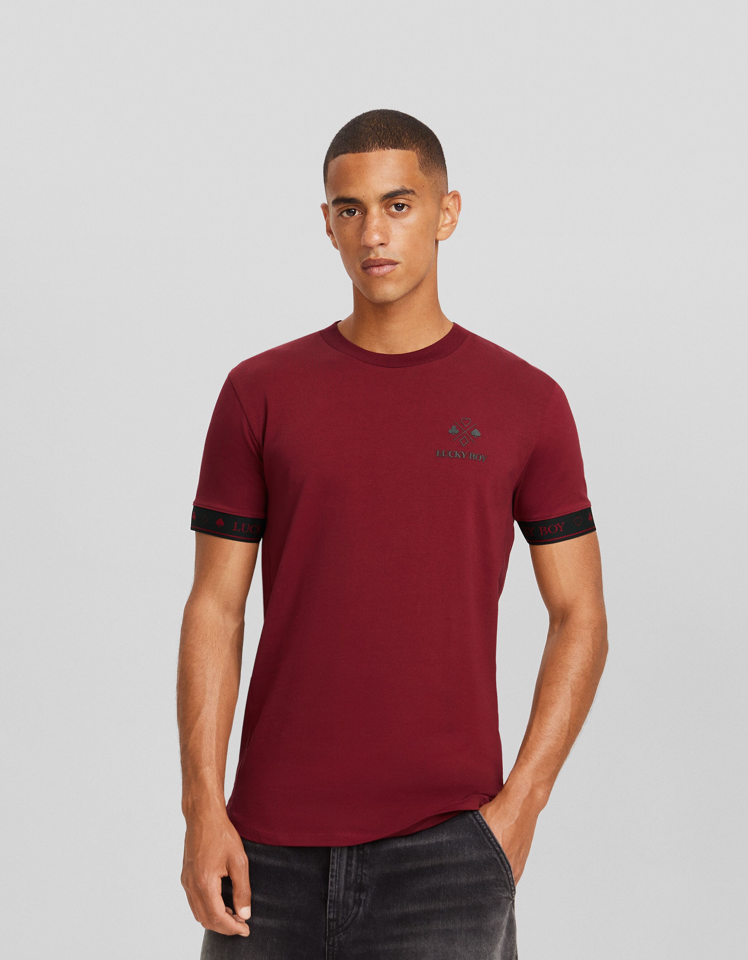 Camiseta manga corta muscle fit bandas