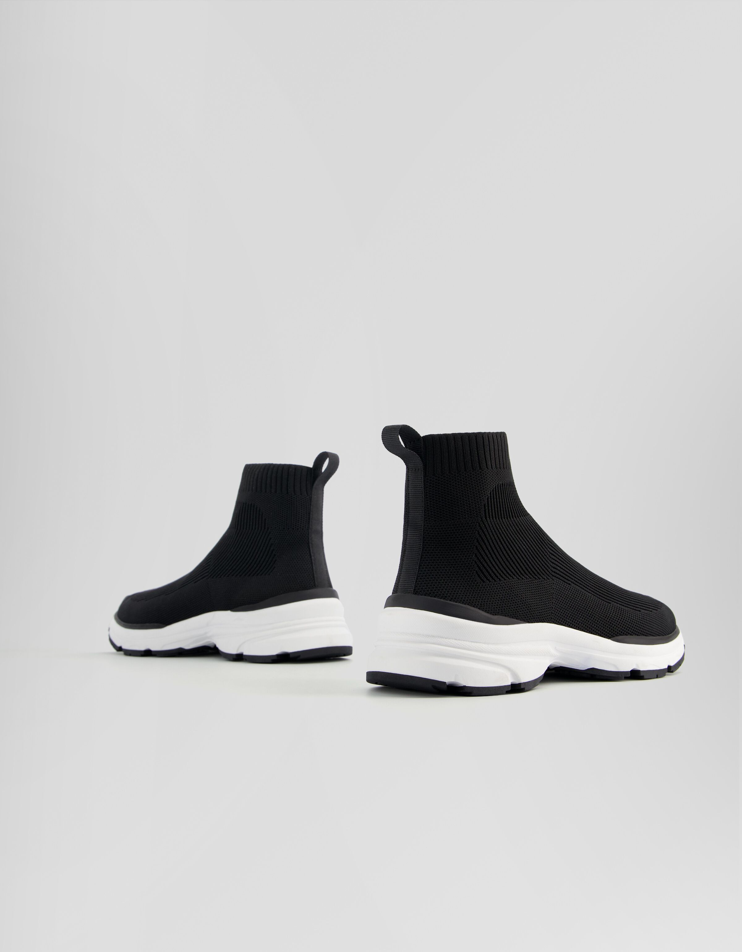 Zapatillas abotinadas tejido knit