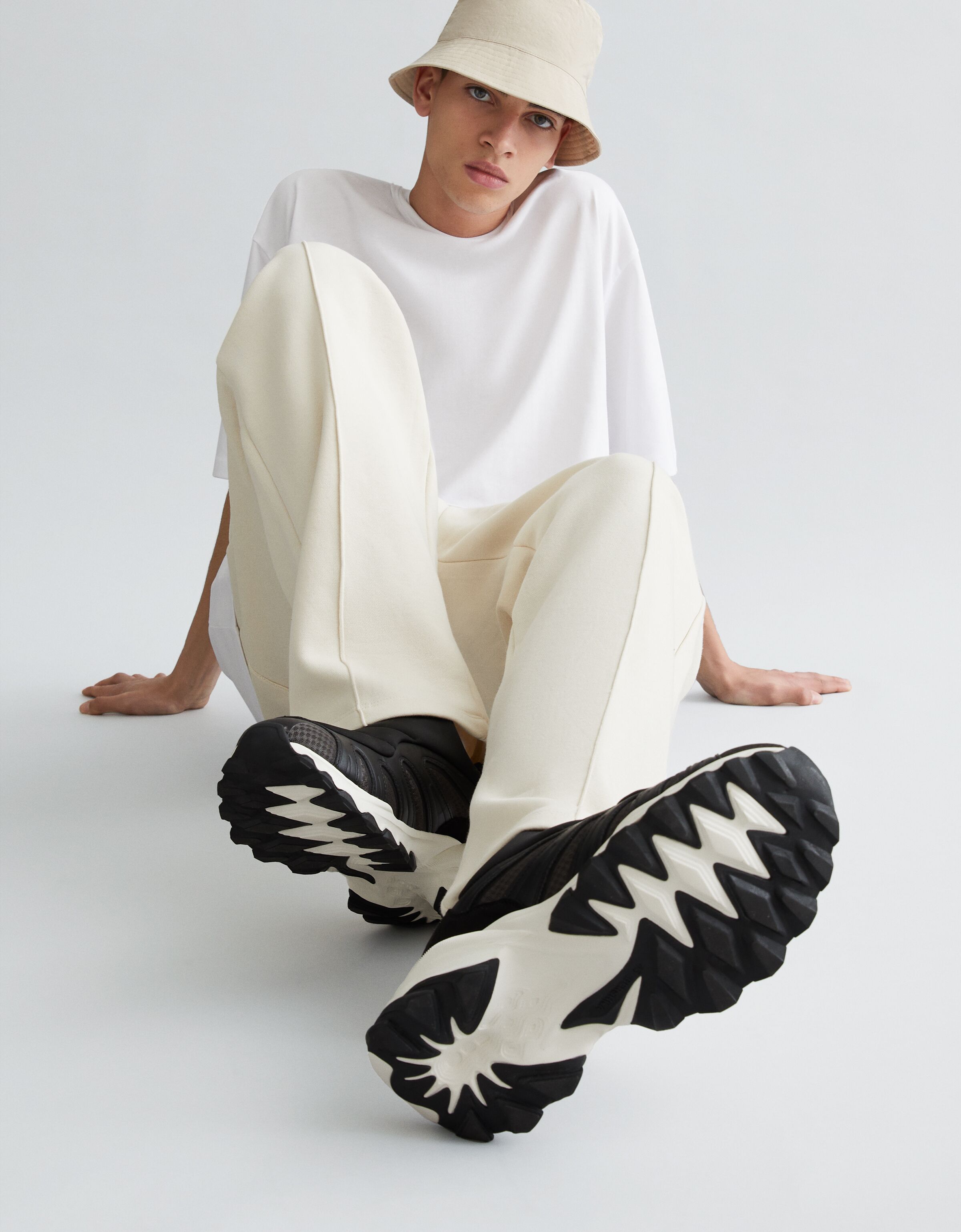 Deportivas sin cordones combinadas con rejilla hombre