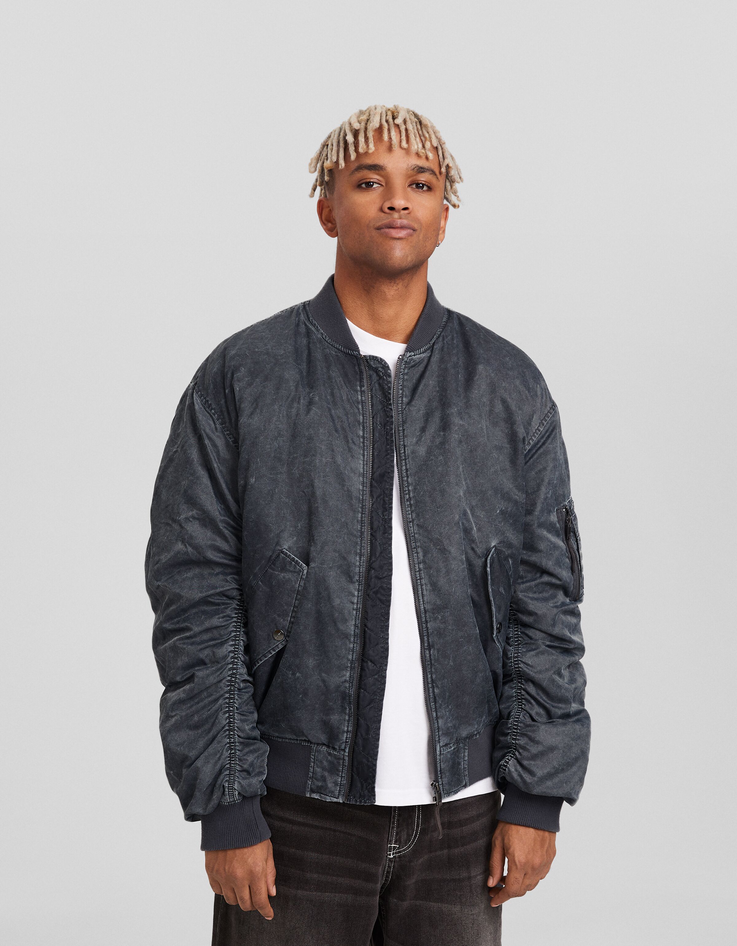 Cazadora bomber con nylon efecto lavado