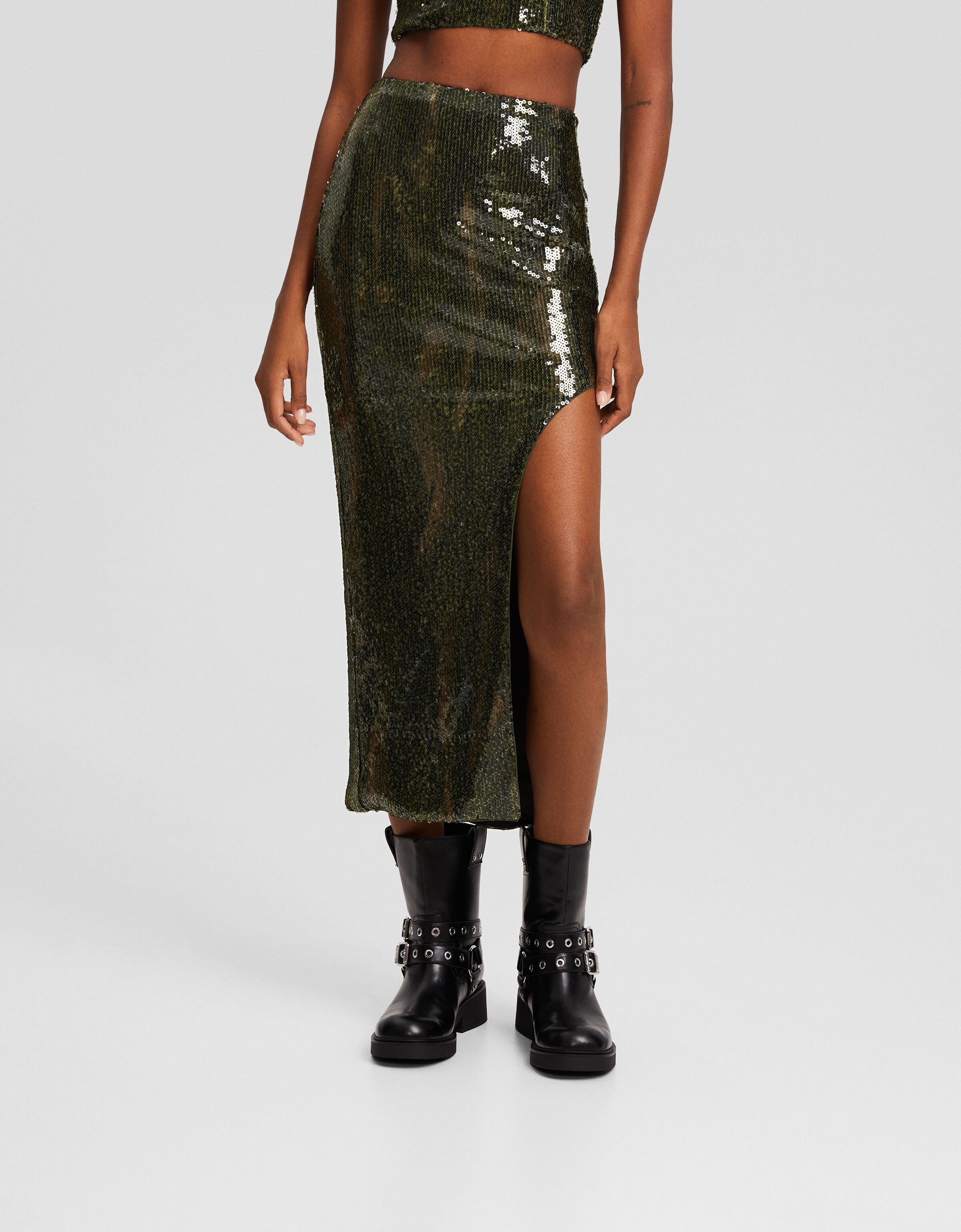 Falda midi lentejuelas