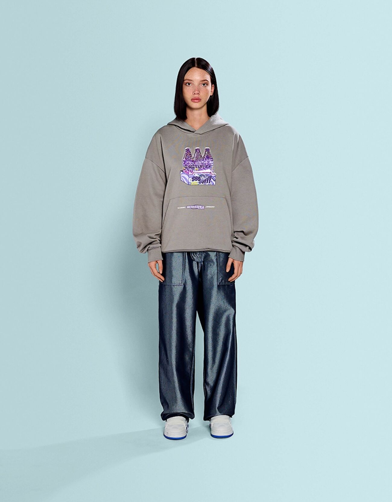 Sudadera SSSTUFFF X BERSHKA capucha print interactivo glitter