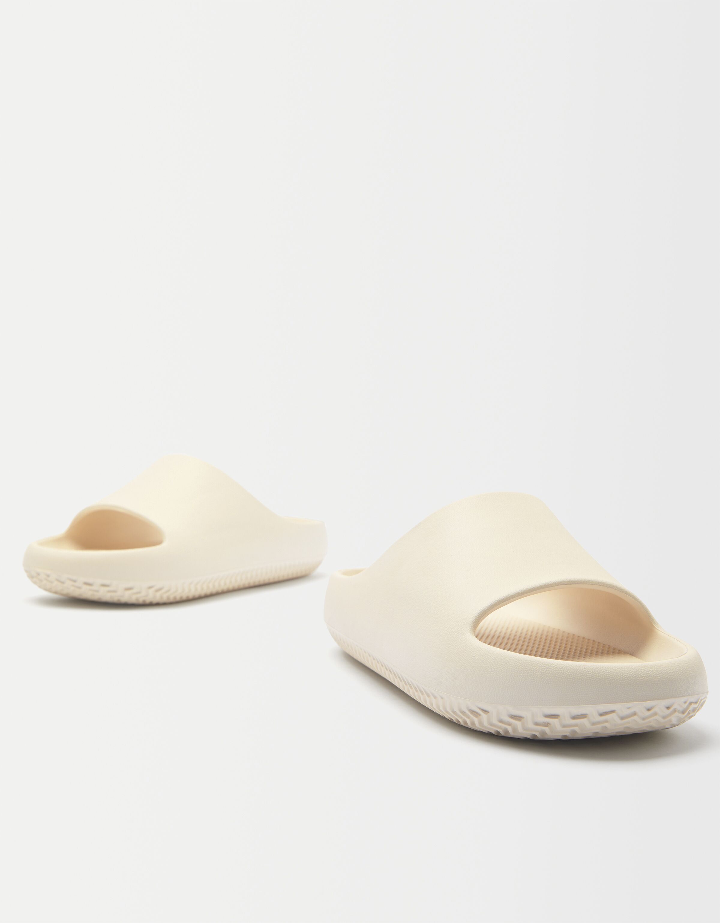 Sandalia plana textura