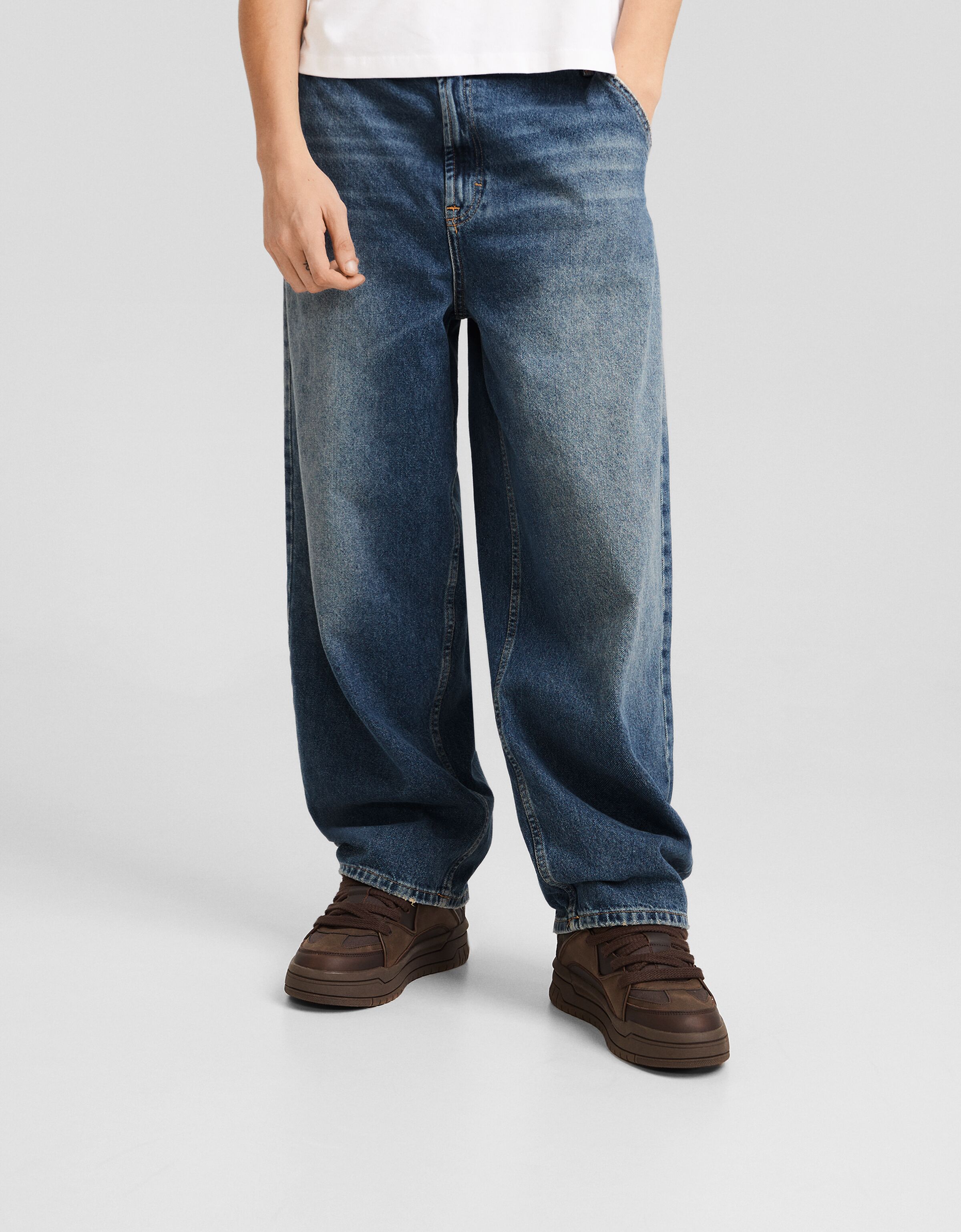 Jeans skater fit efecto lavado