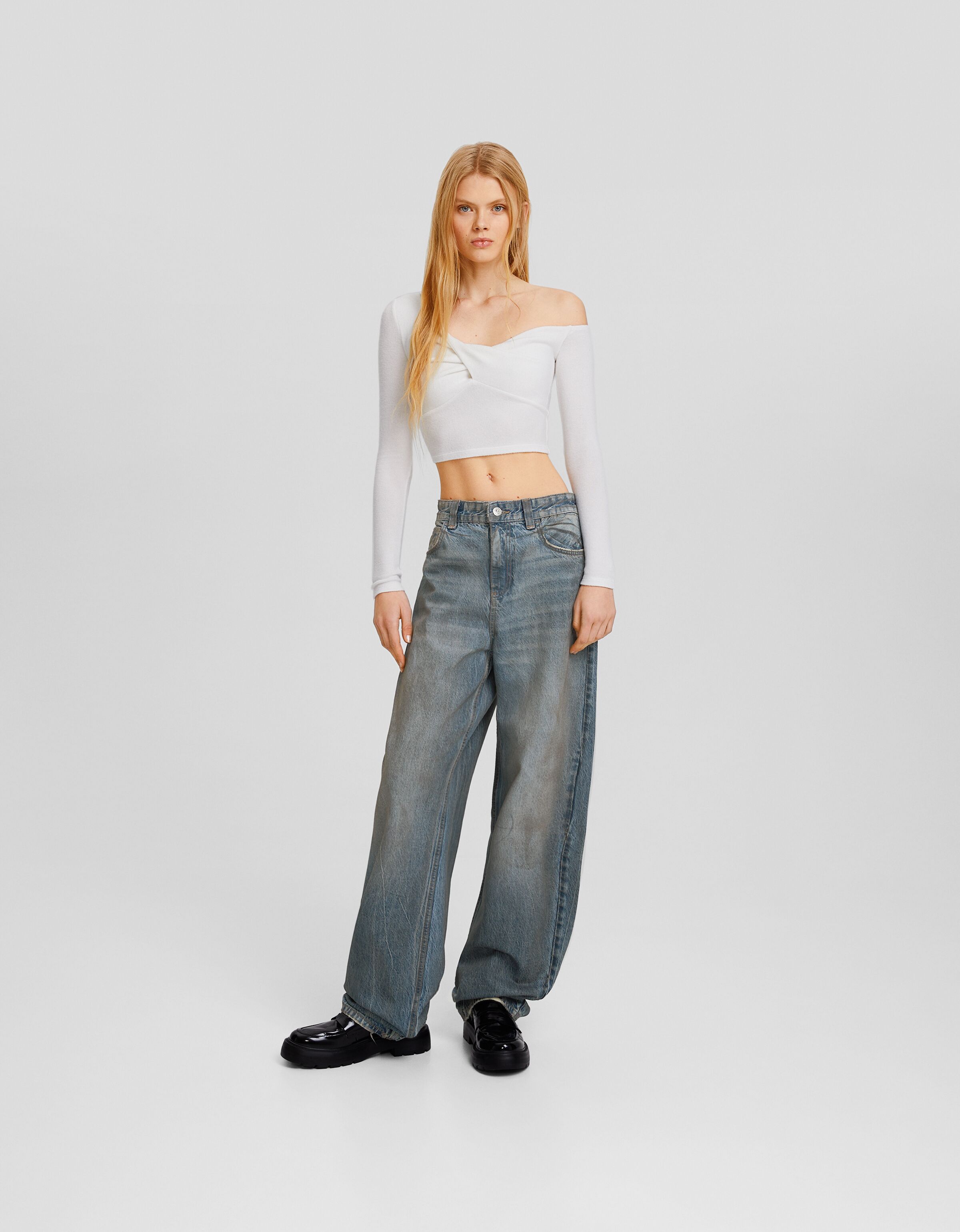 Jeans 90's wide leg efecto lavado rotos