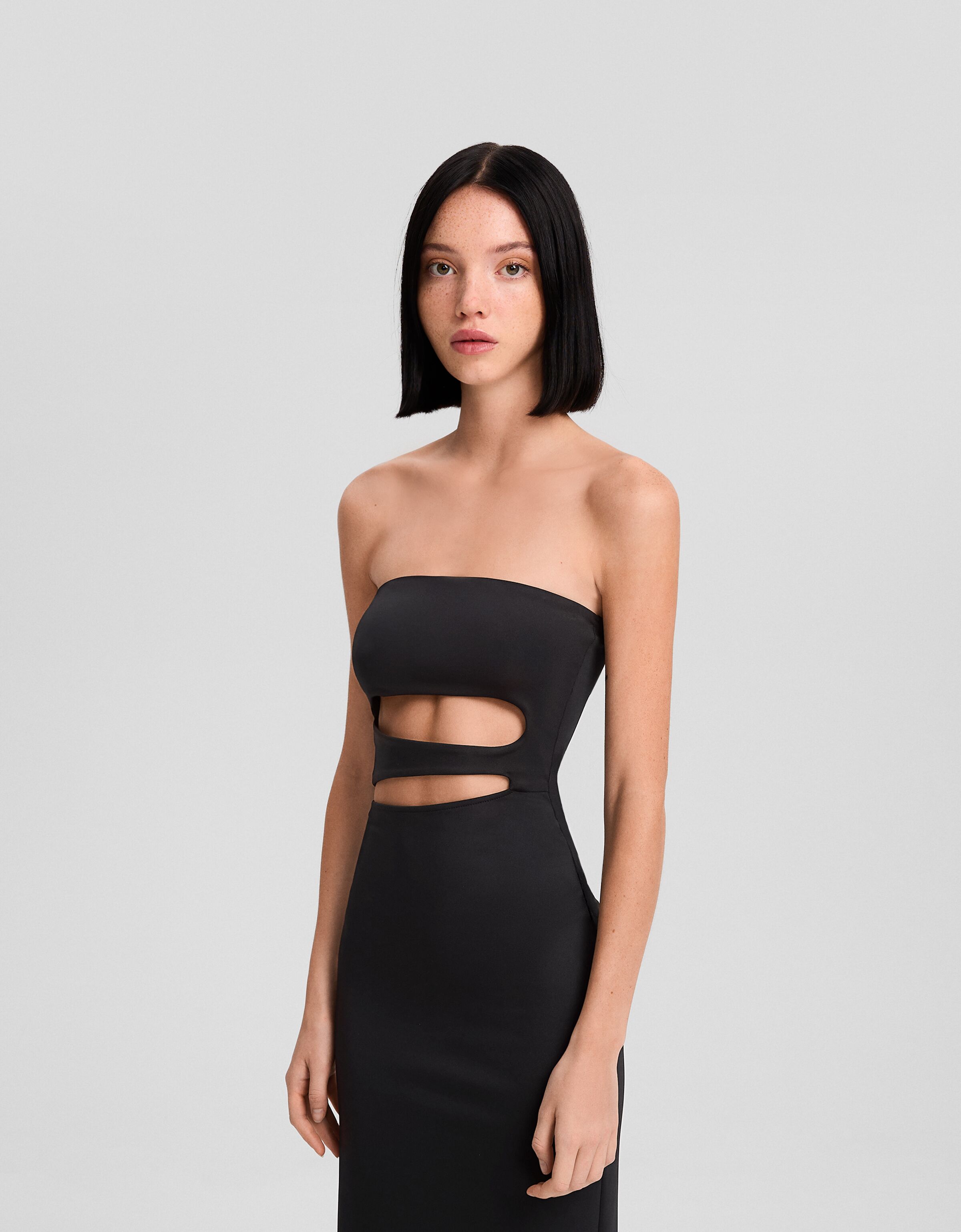 Vestido midi bandeau cut out