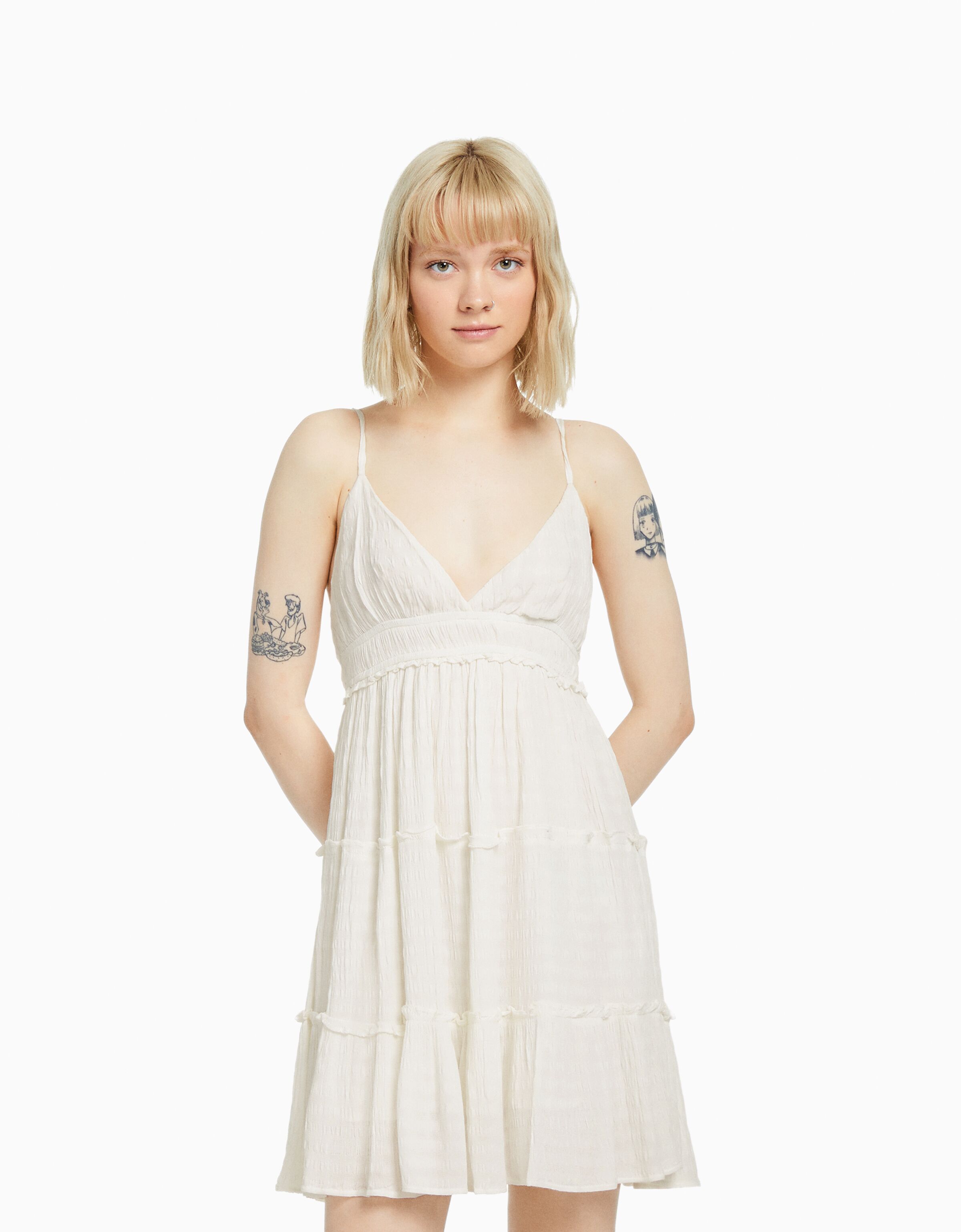 Vestido mini tirantes volantes