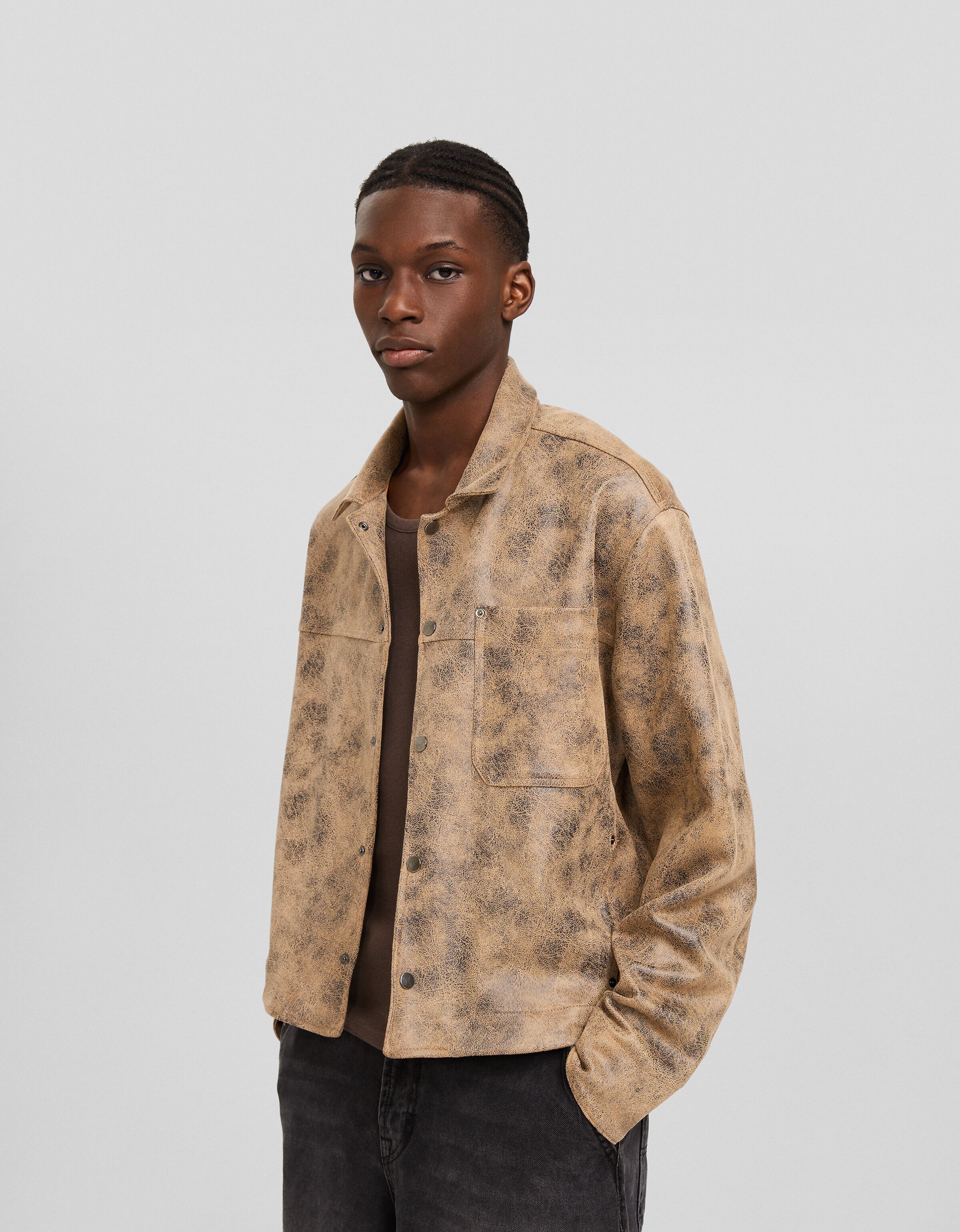 Sobrecamisa manga larga efecto piel desgastada