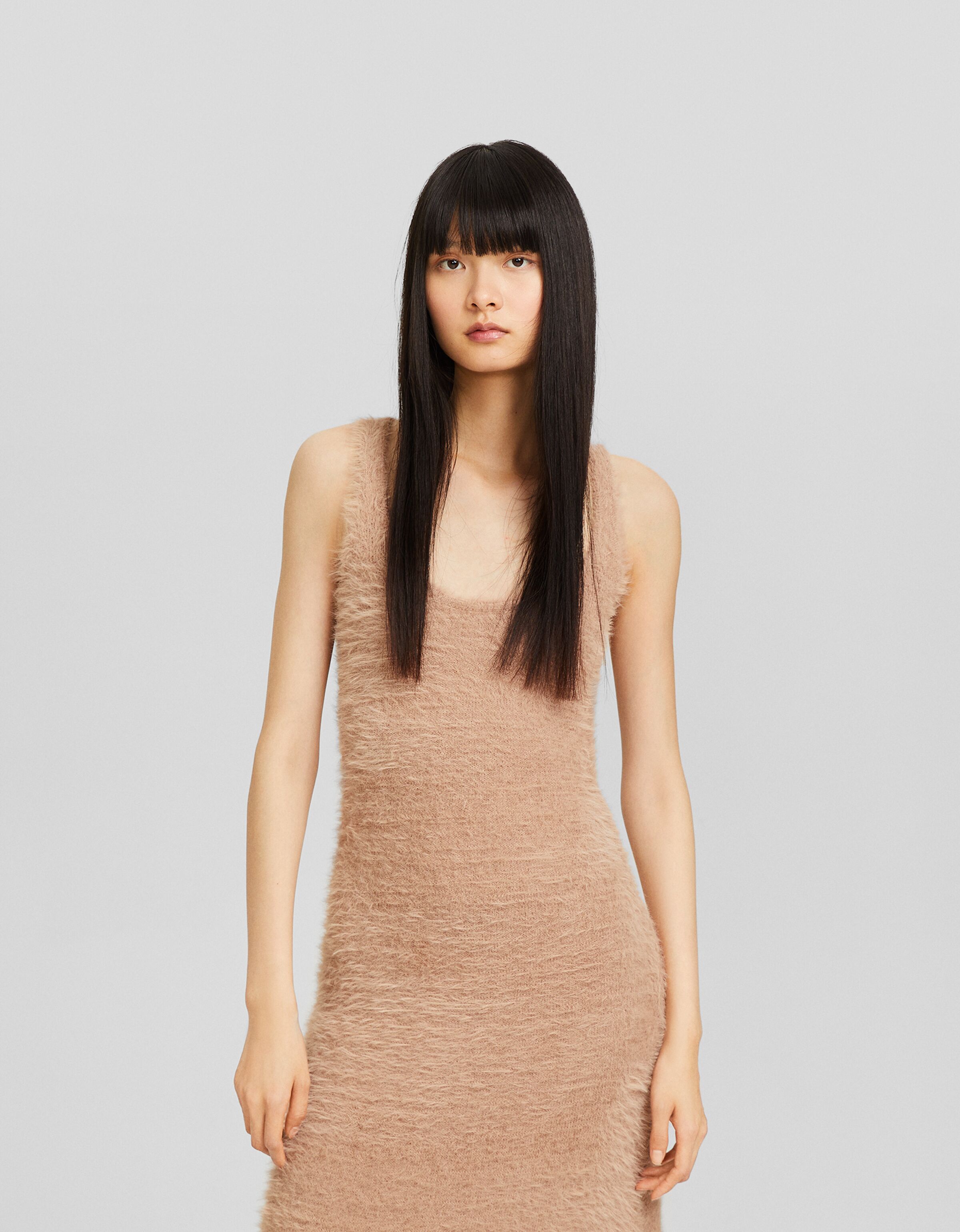 Vestido midi tirantes punto efecto pelo