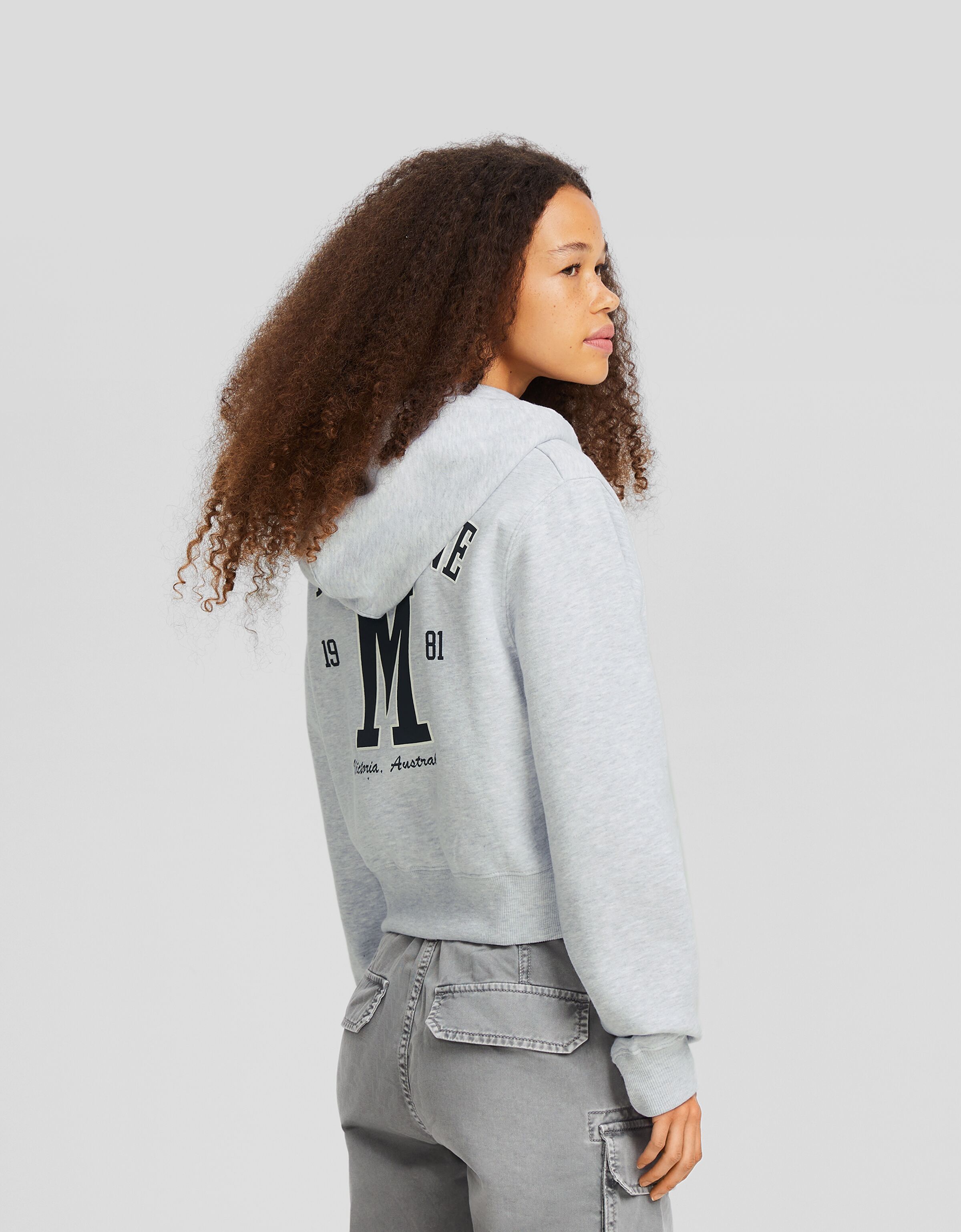 Sudadera cremallera capucha cropped print