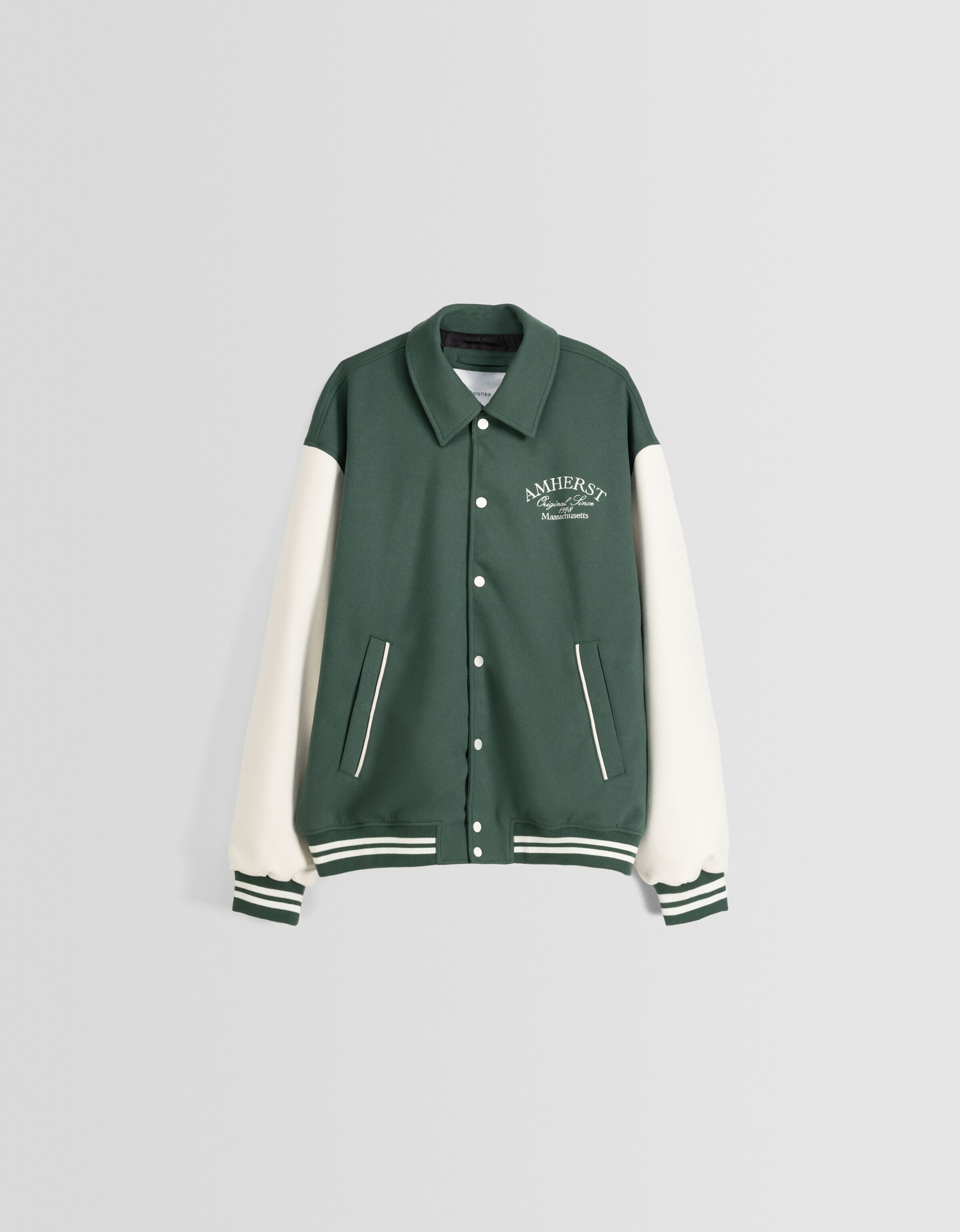 Cazadora efecto ante bordado