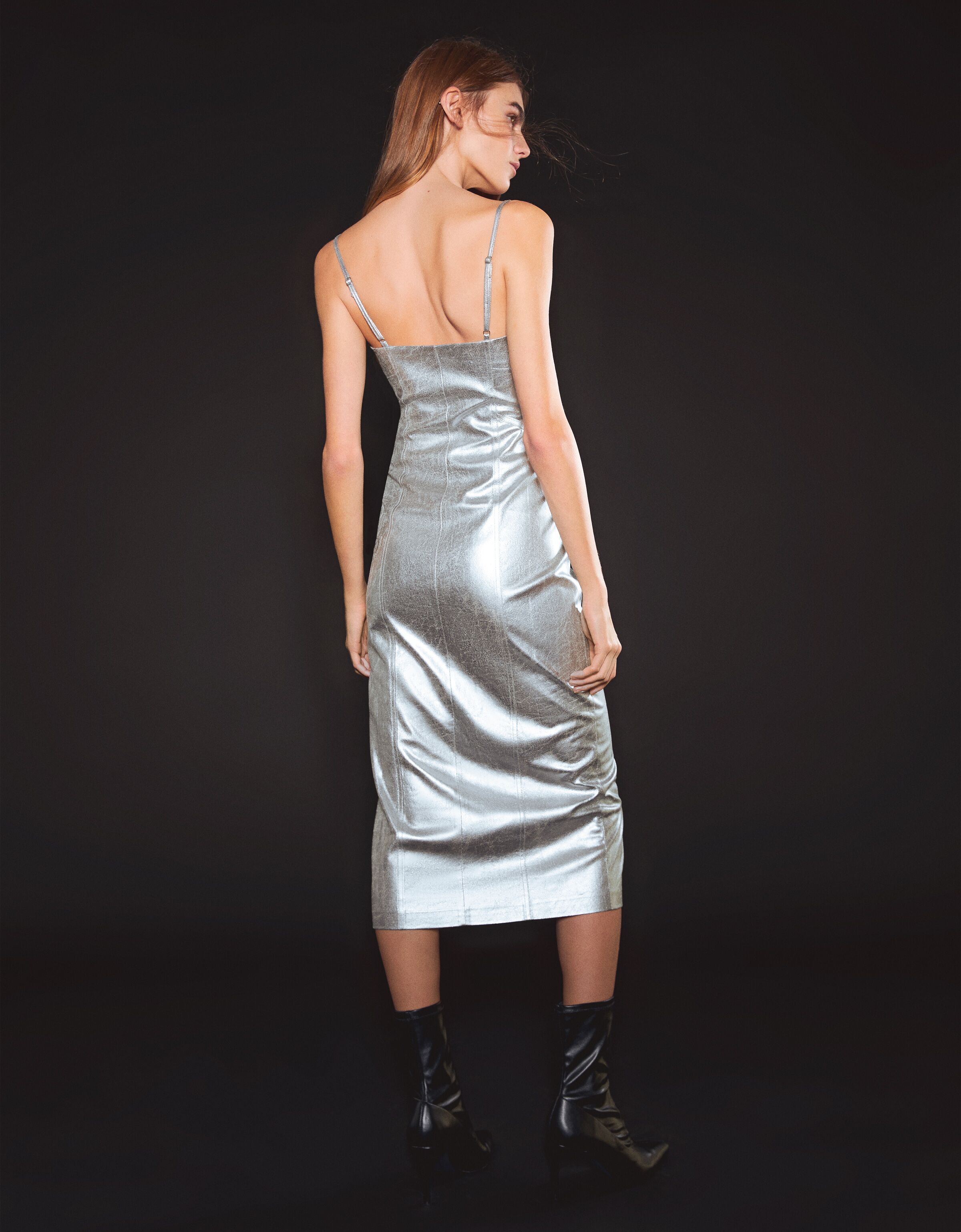 Vestido midi tirantes cremallera metalizado