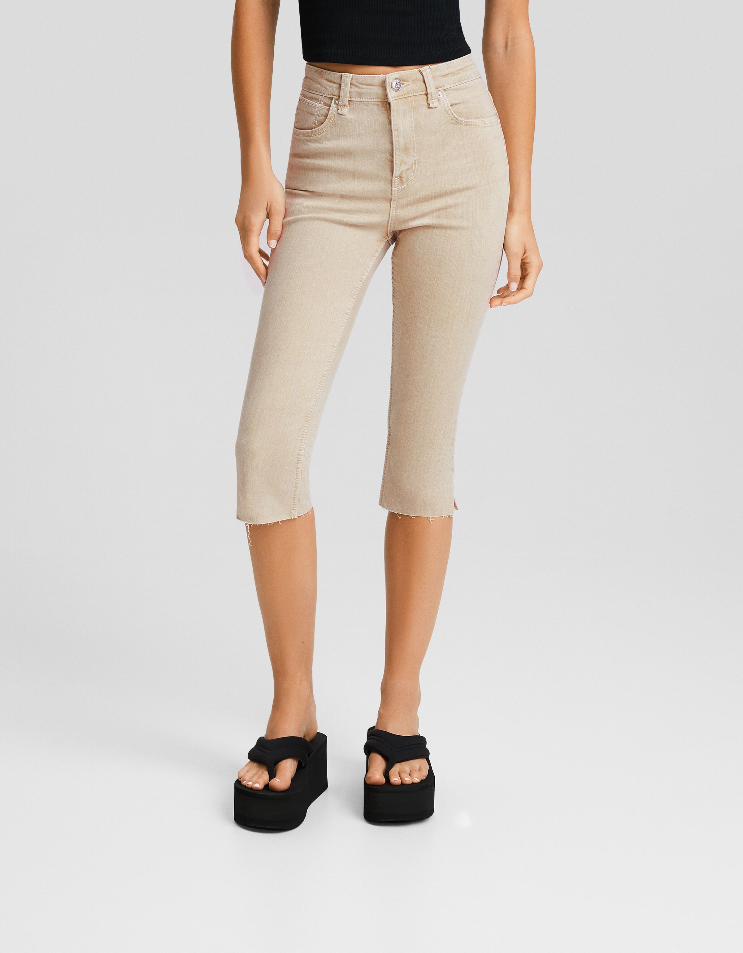 Pantalón capri con algodón