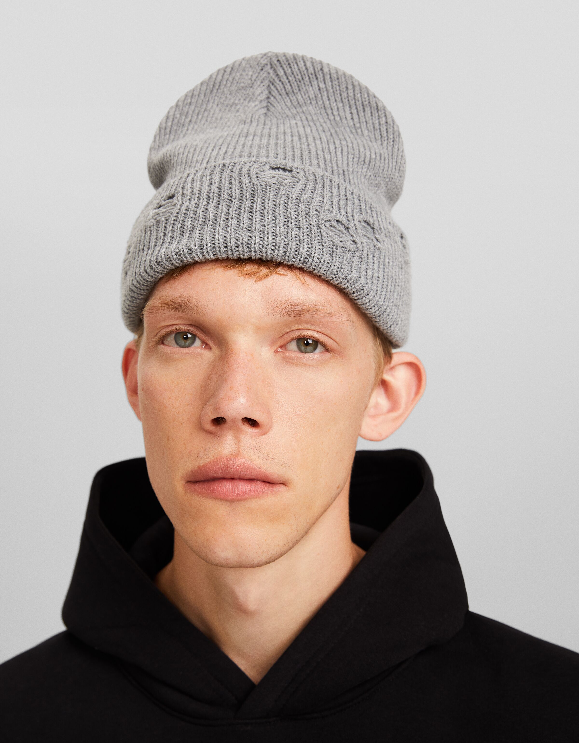 Beanie detalle rotos