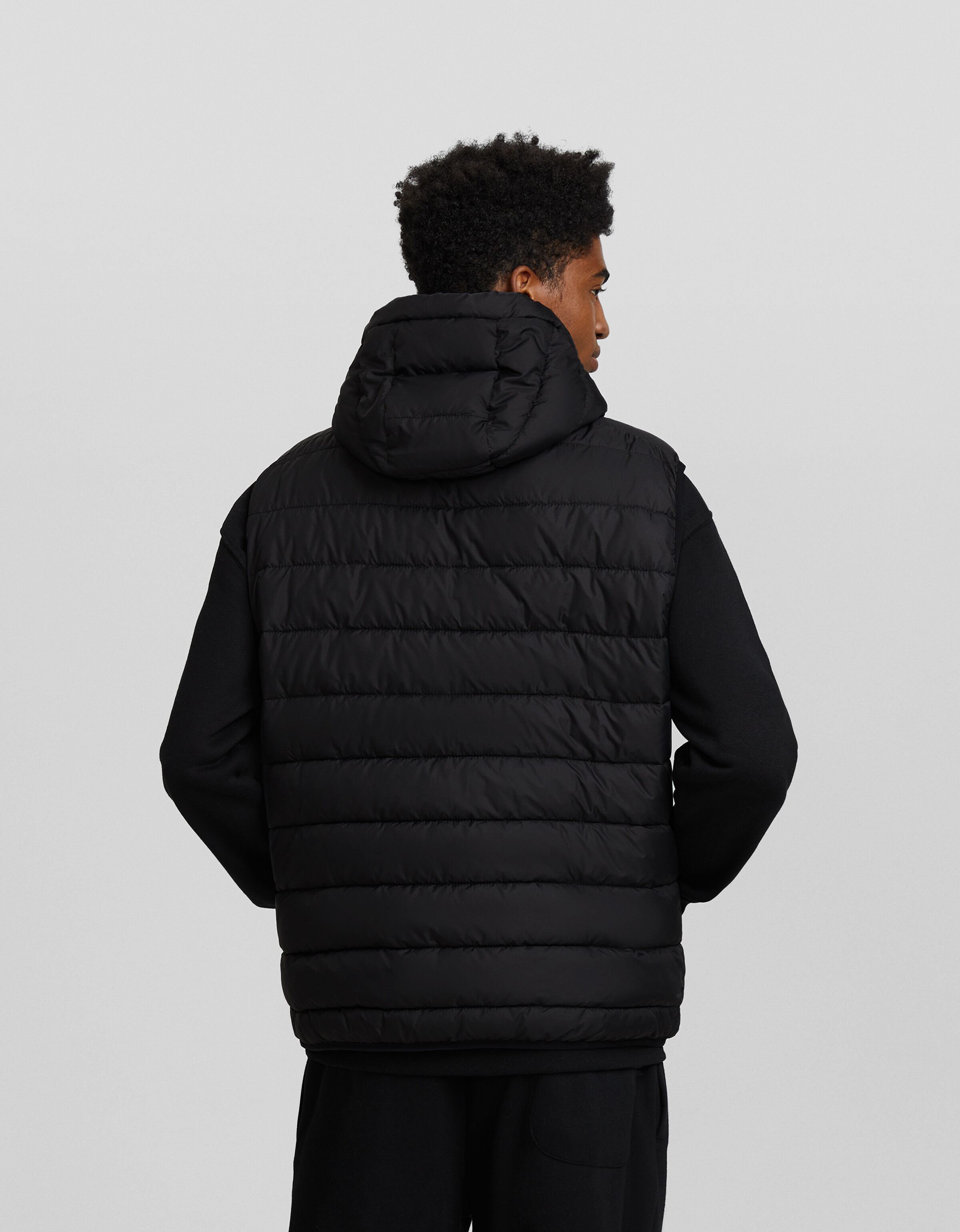 Chaleco capucha acolchado ligero