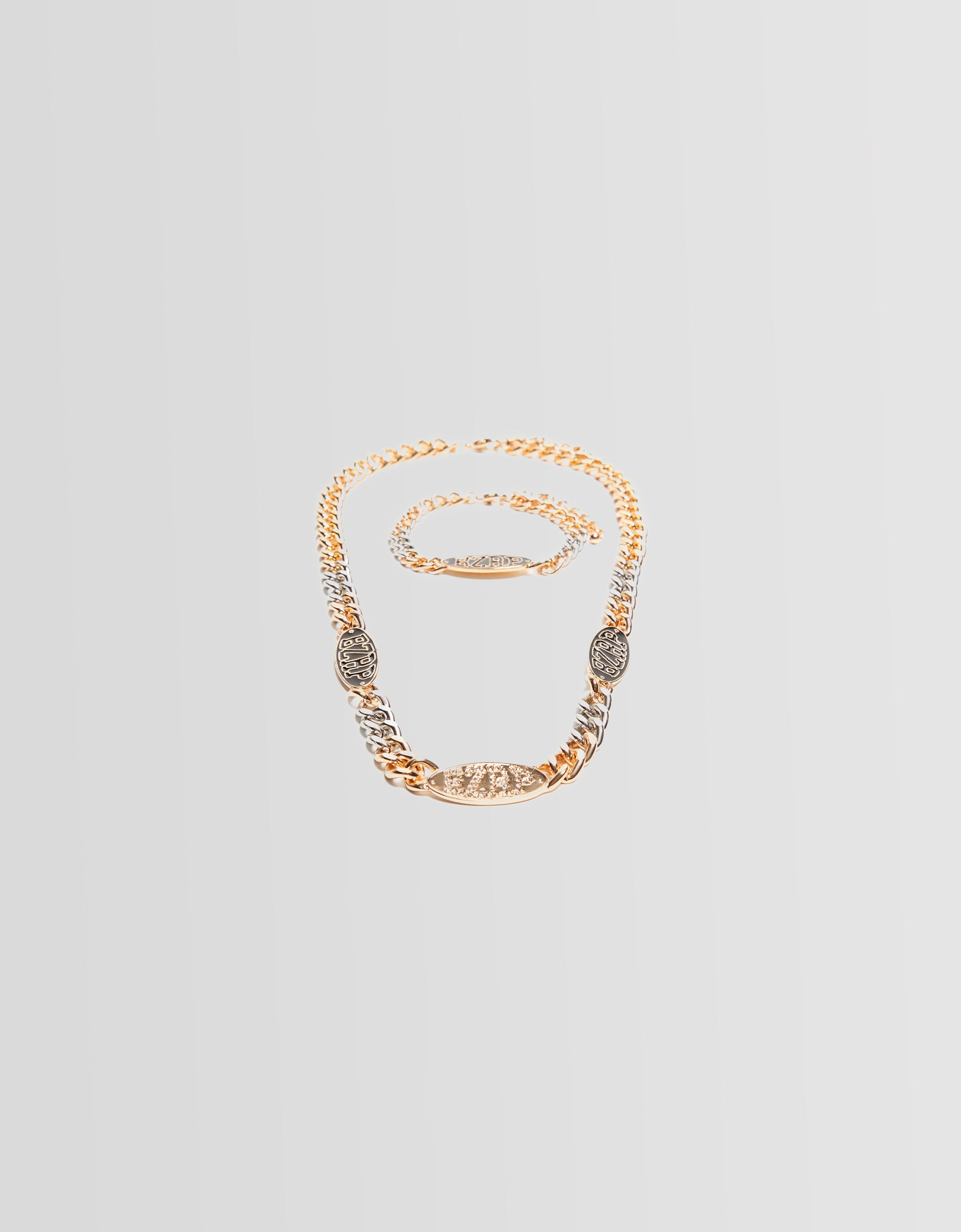 Collar y pulsera BERSHKA ft. BIZARRAP