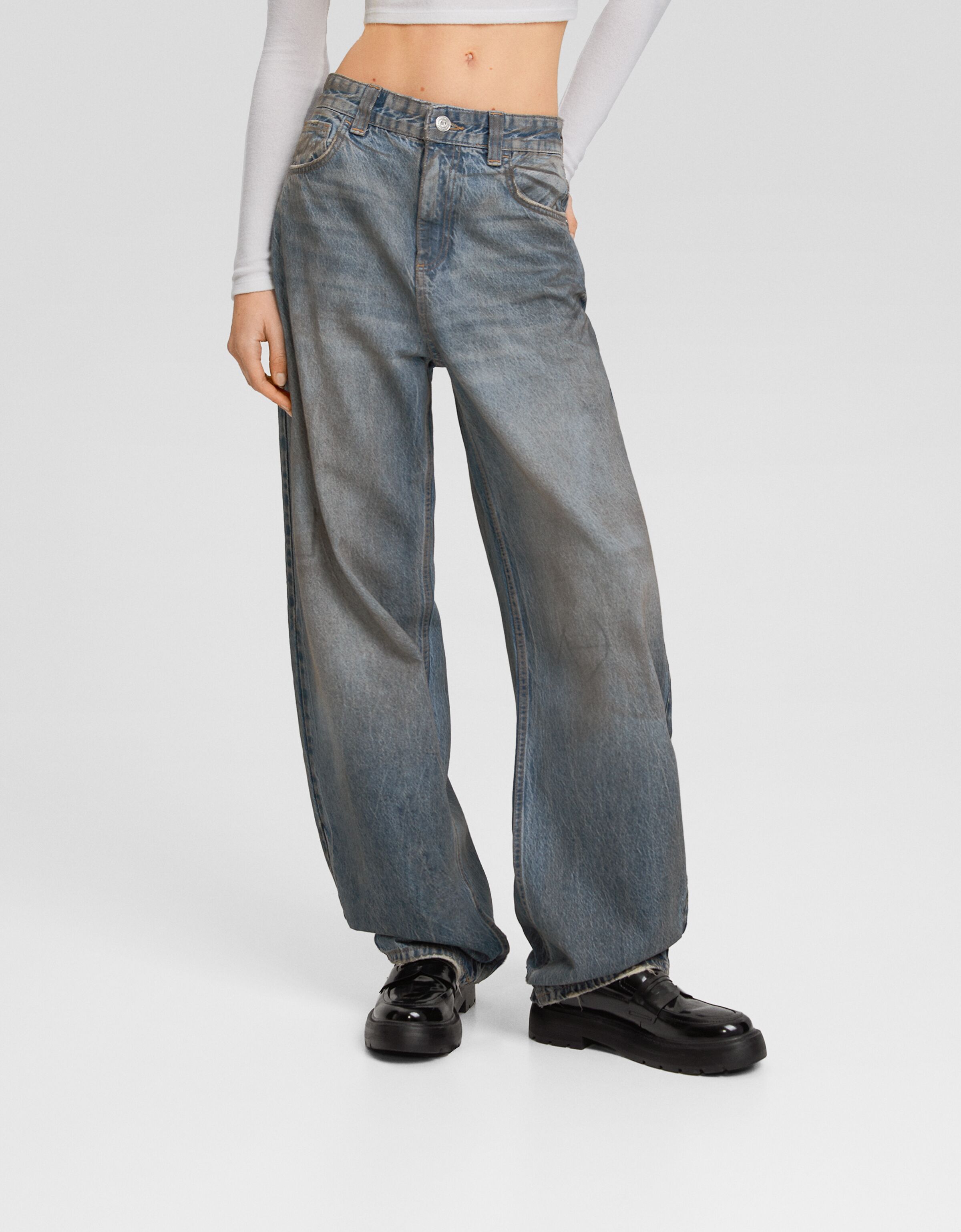 Jeans 90's wide leg efecto lavado rotos