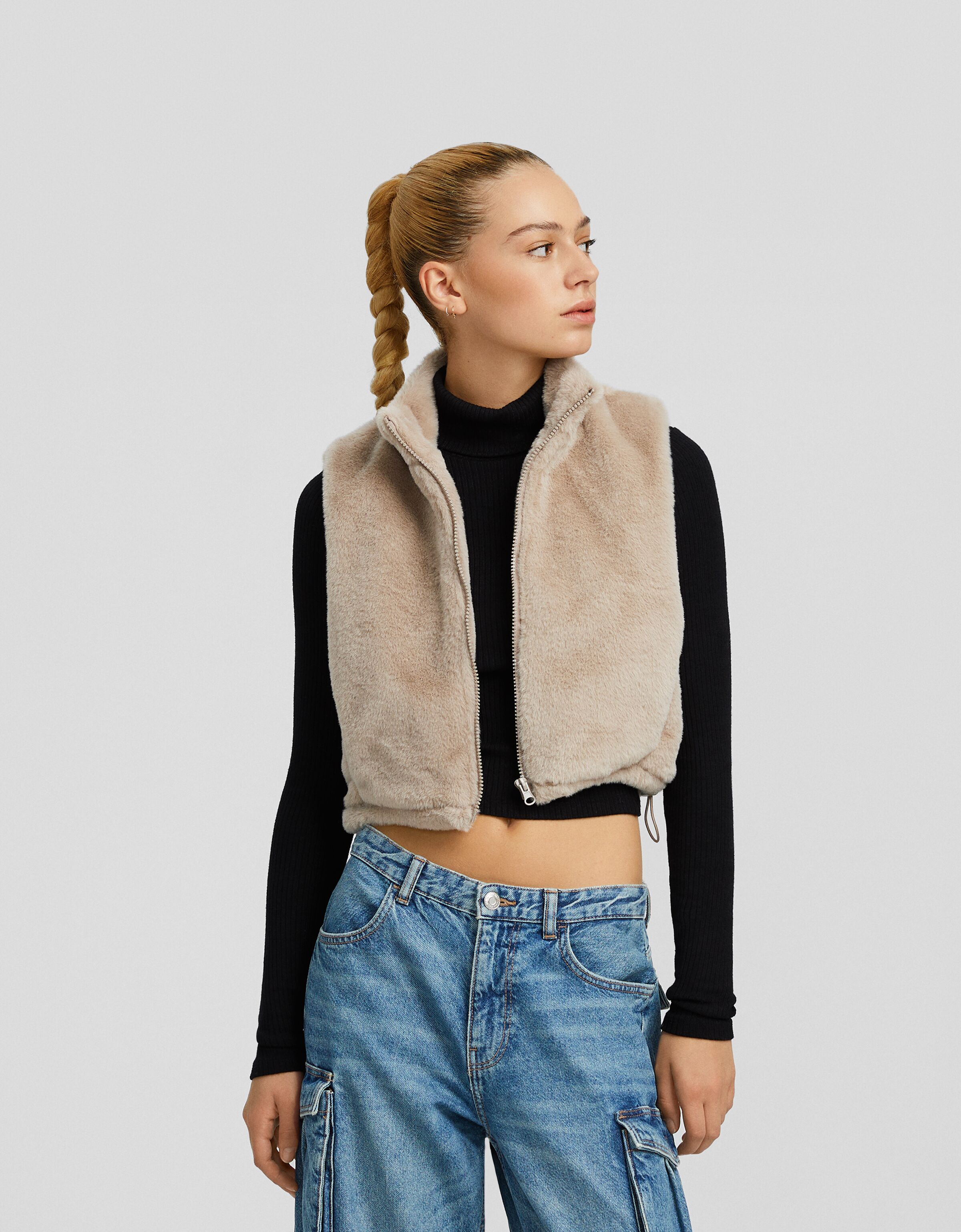 Chaleco cropped pelo