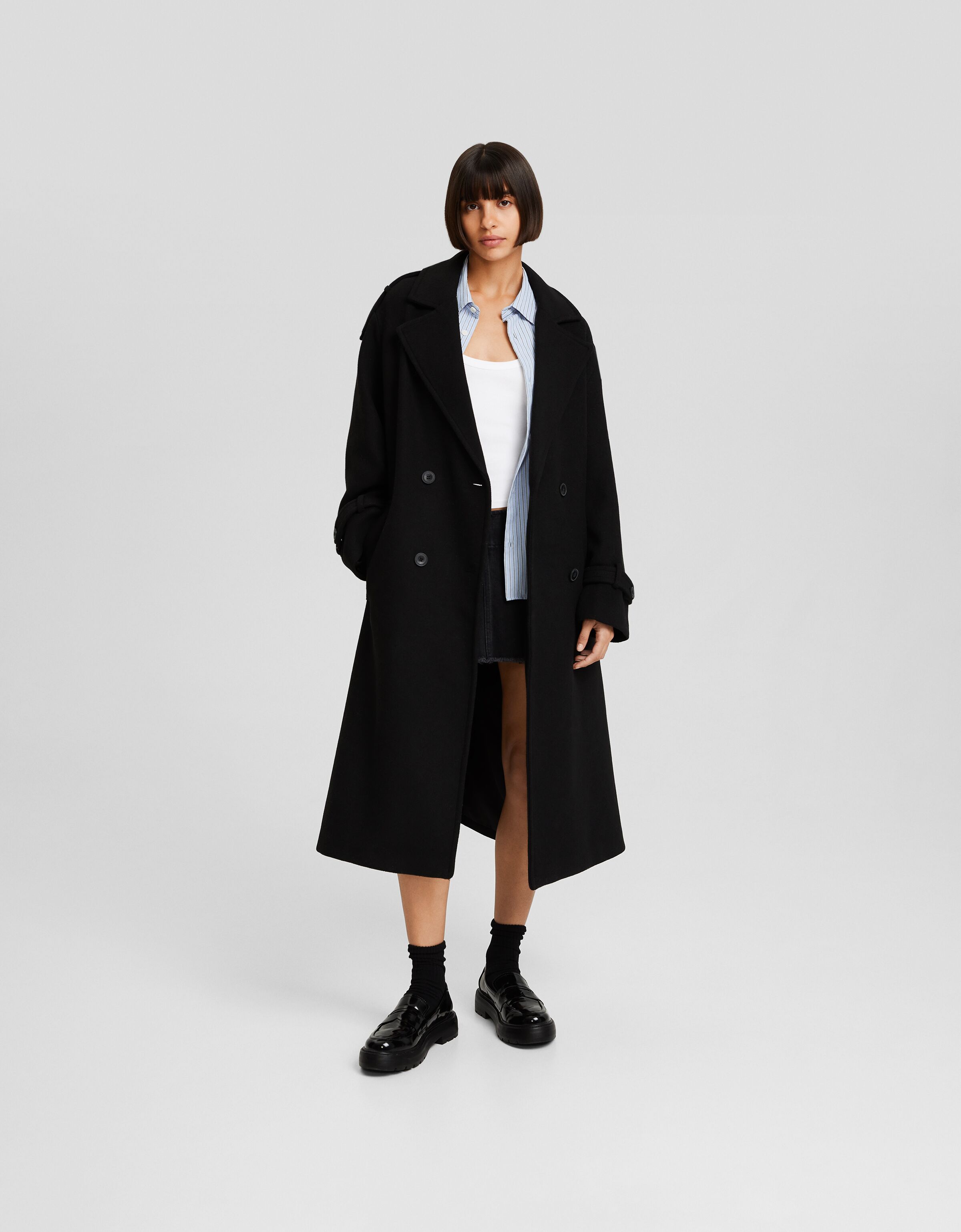 Abrigo trench con lana