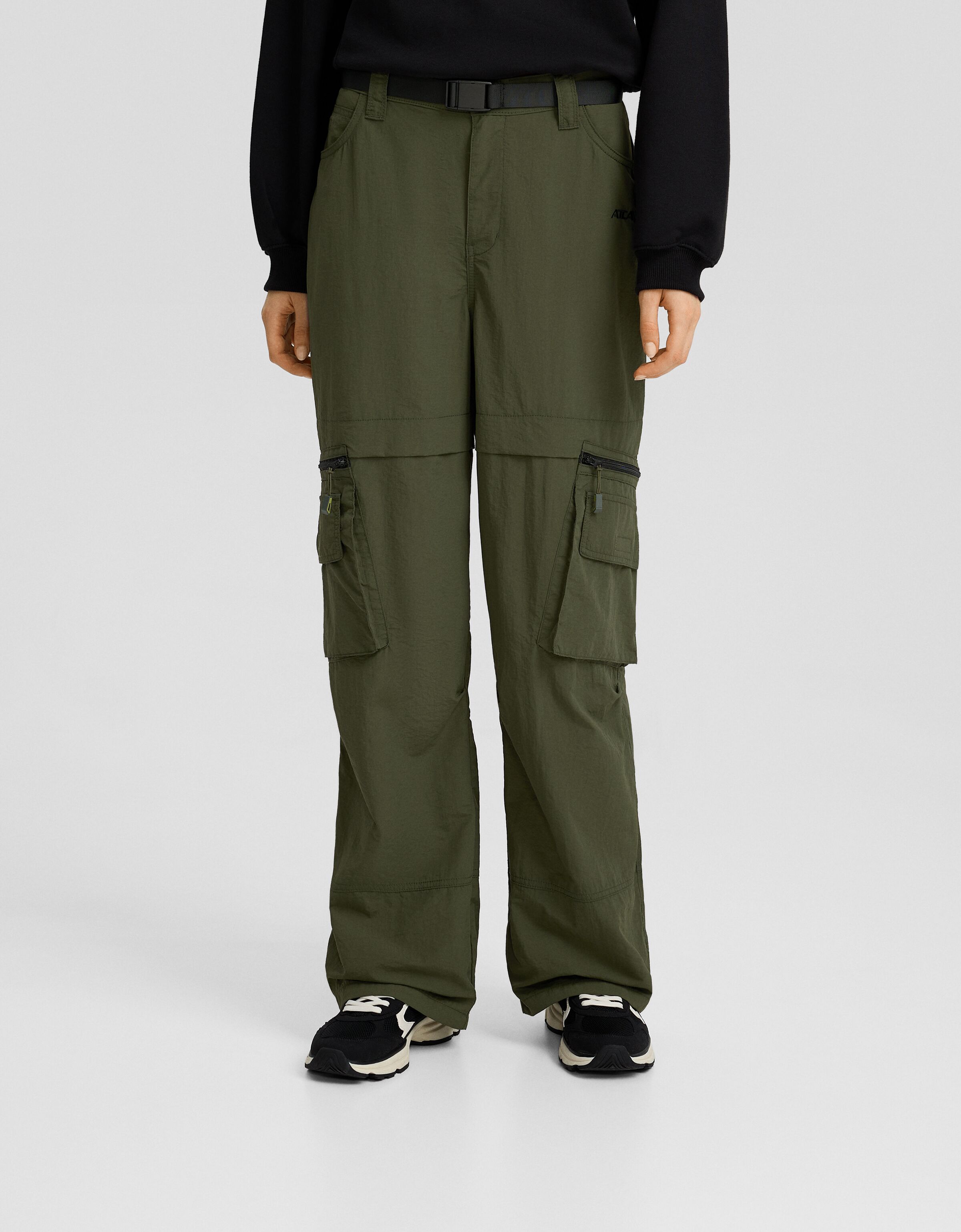 Pantalón cargo técnico