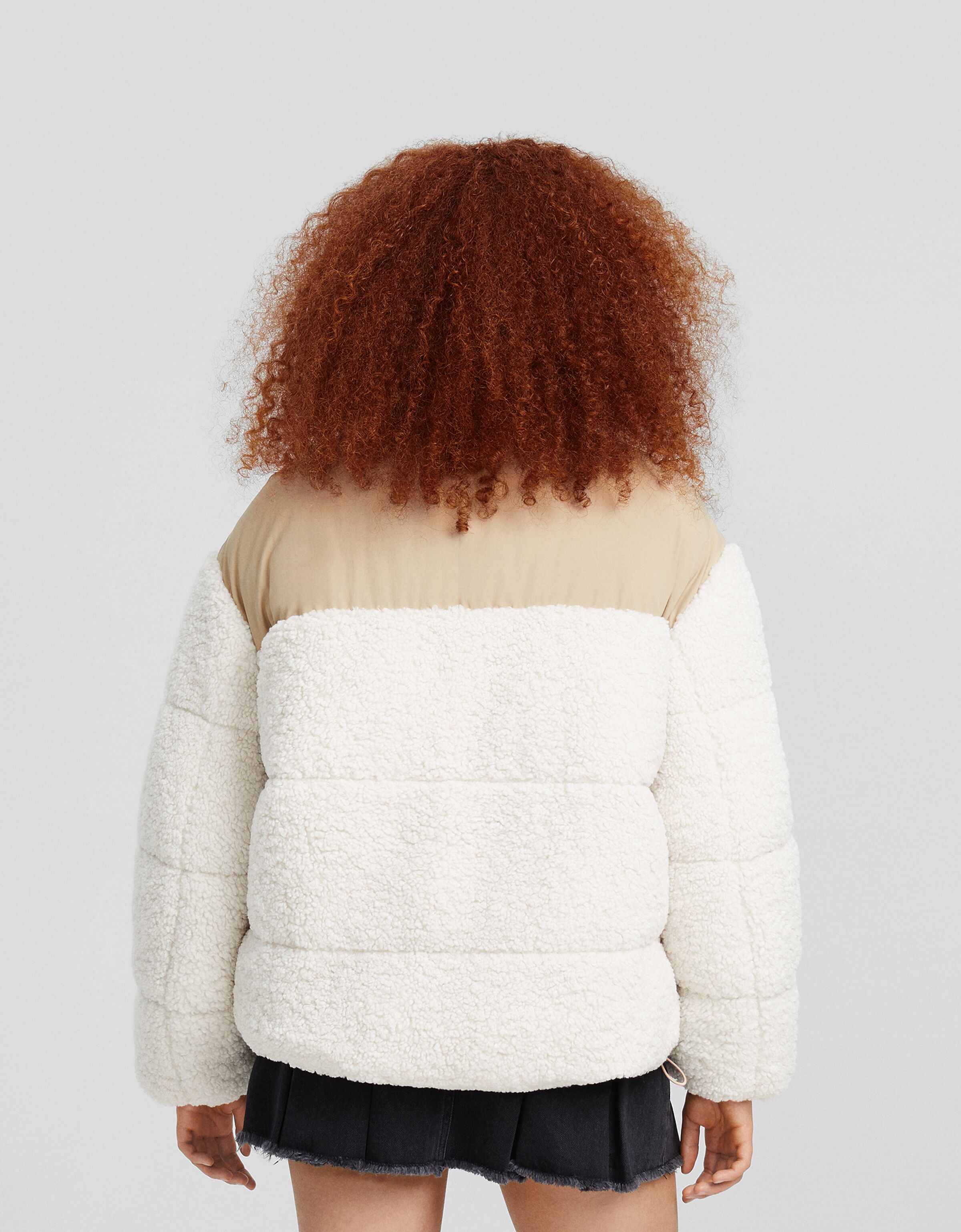 Cazadora acolchada combinada borreguillo con nylon