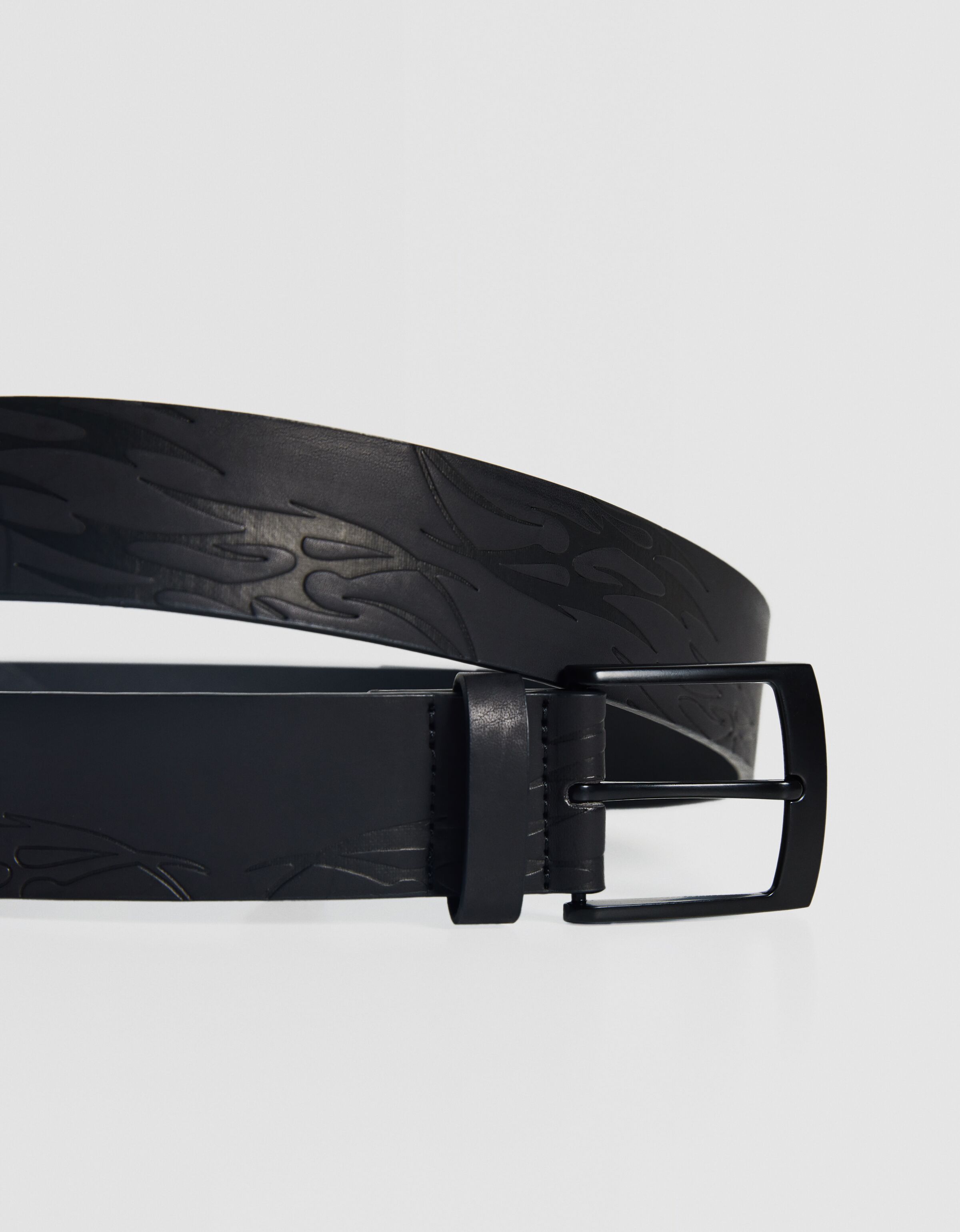 Cinturón grabado