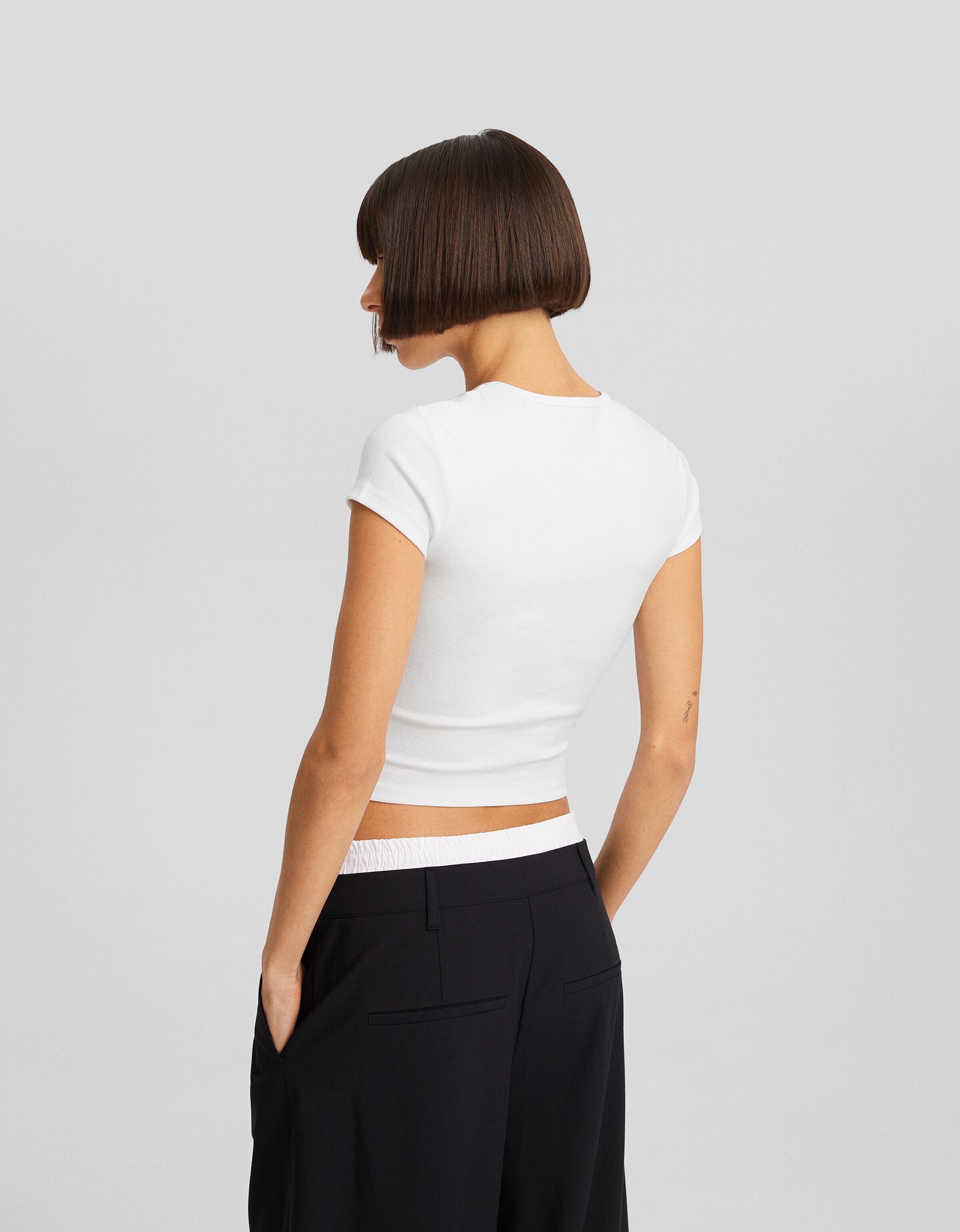 Camiseta manga corta cuello redondo