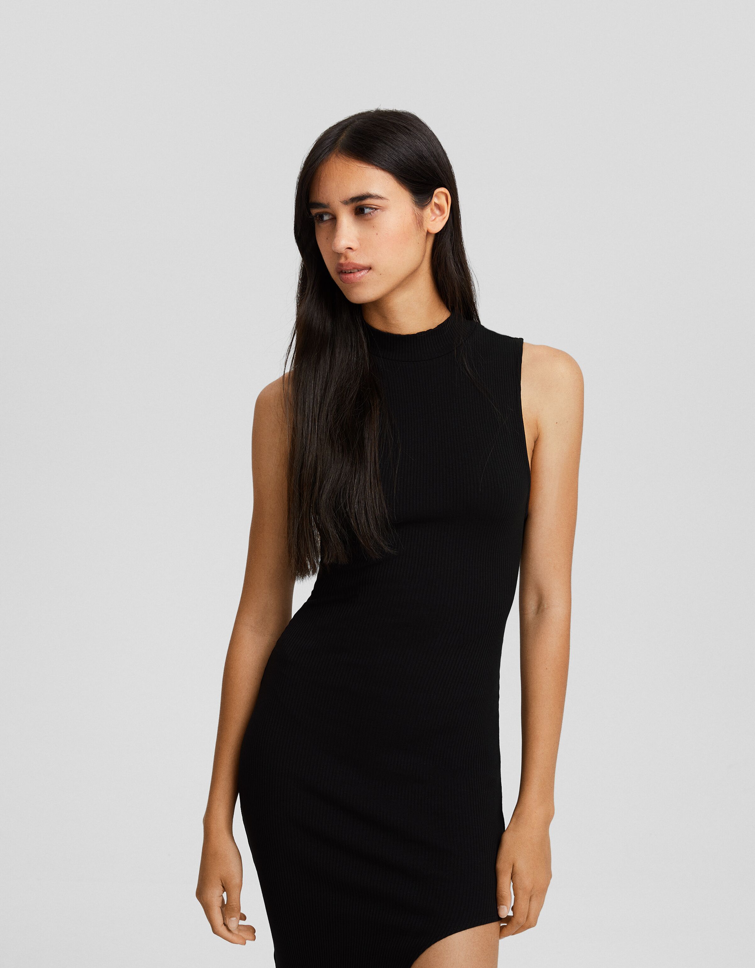 Vestido midi abertura lateral