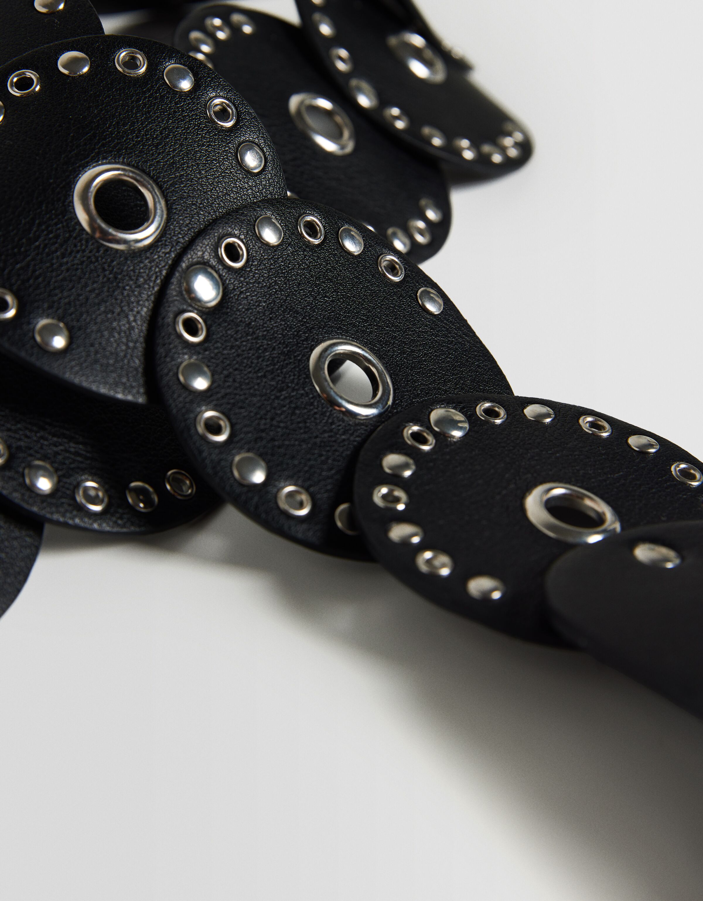 Cinturón hebilla redonda