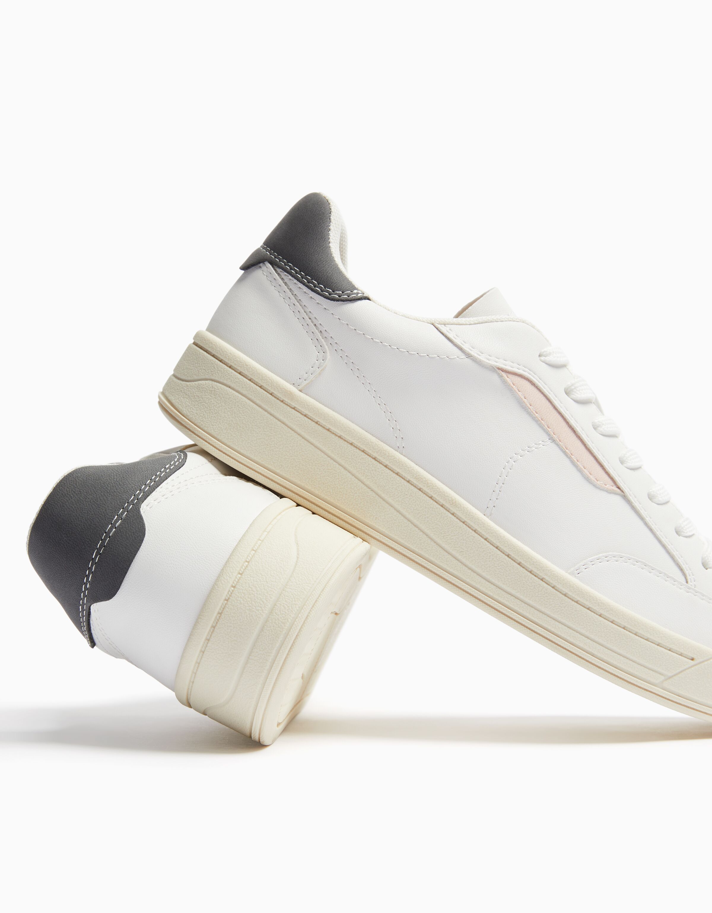 Zapatillas estilo retro