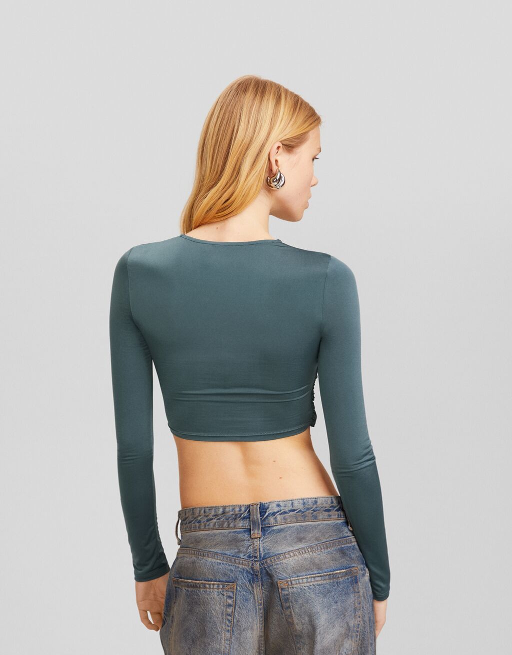 Camiseta manga larga nudo delantero