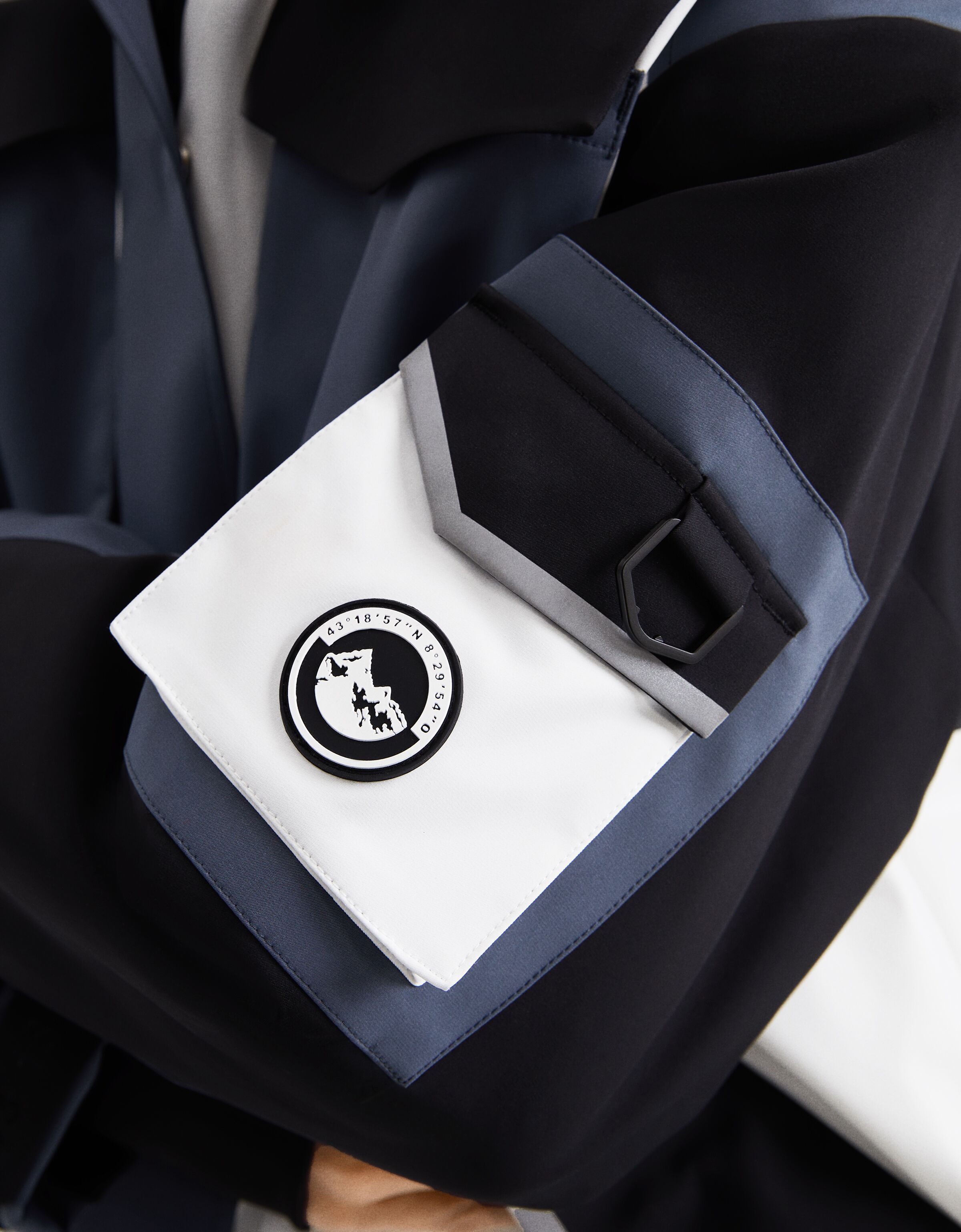 Cazadora técnica capucha Ski Collection