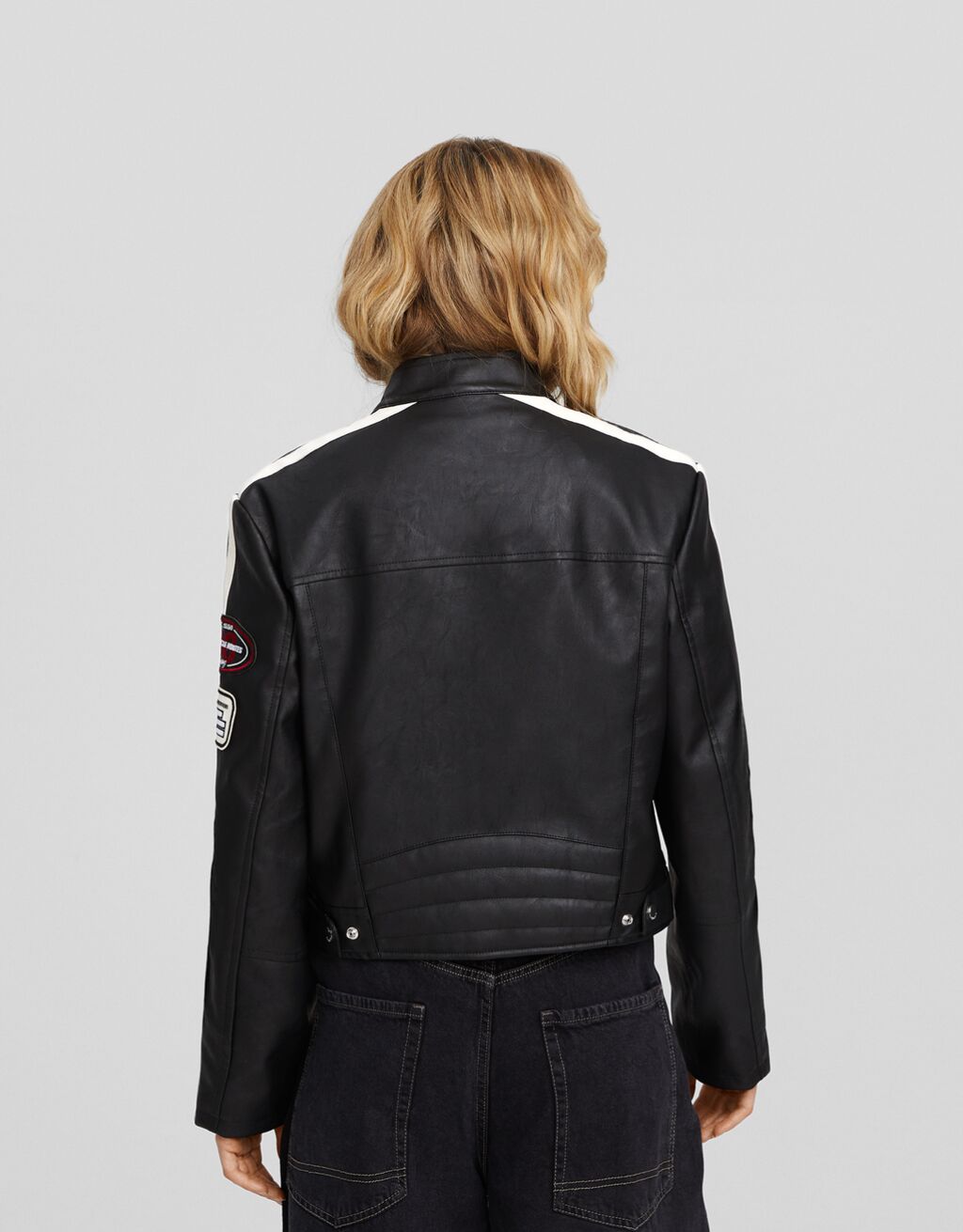 Cazadora racing parches efecto piel