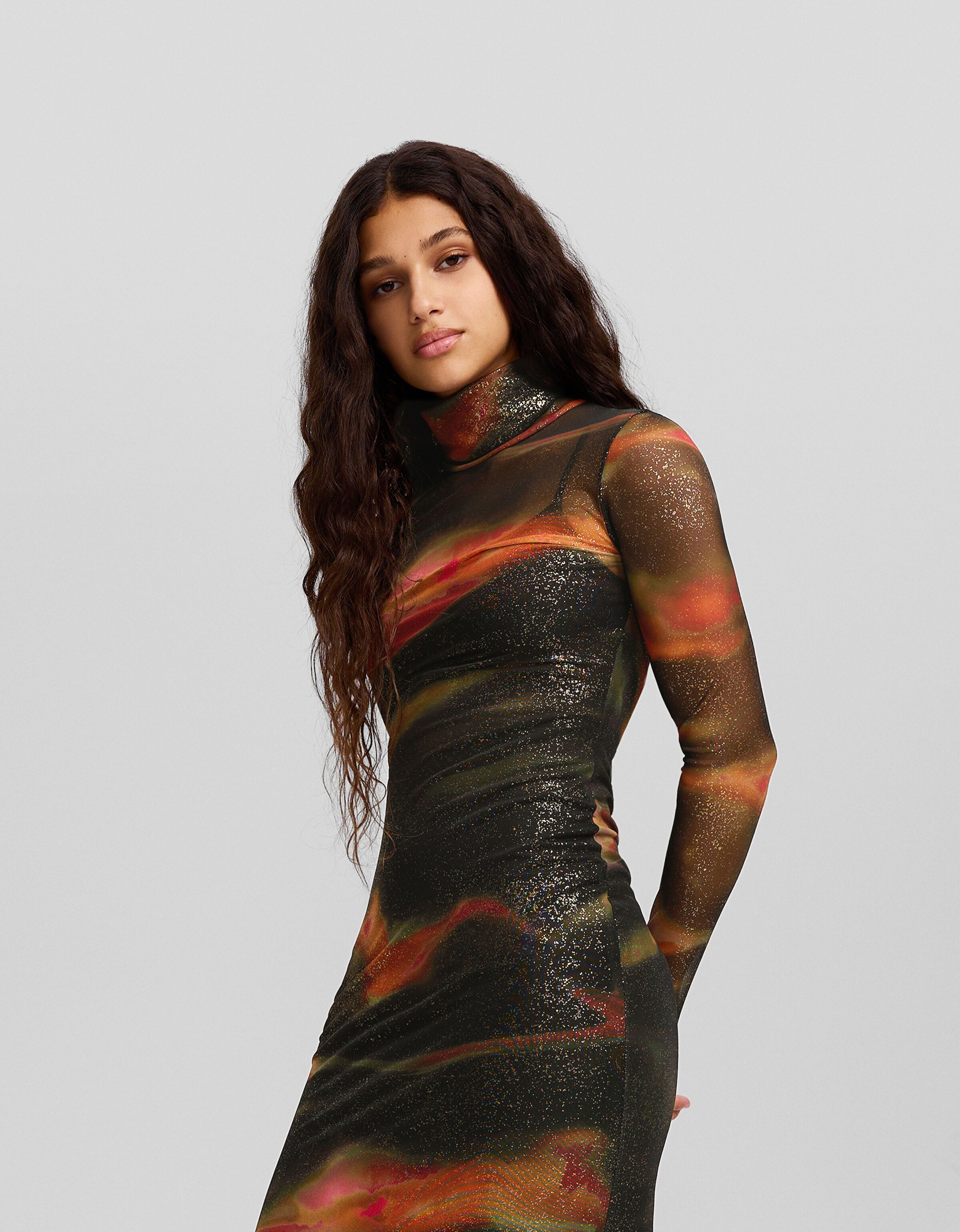 Vestido largo manga larga tul print brillo