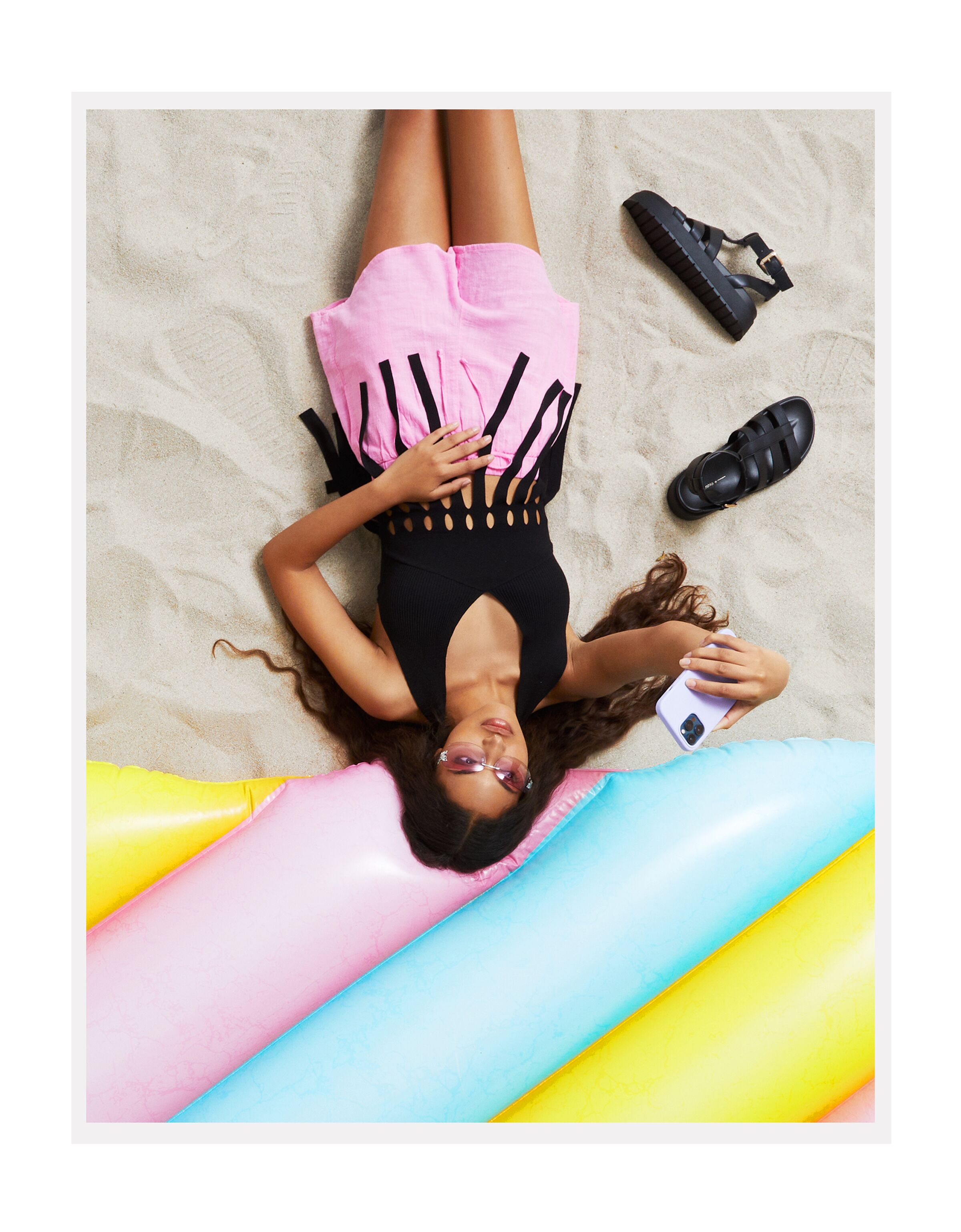 Sandalia plana cangrejera