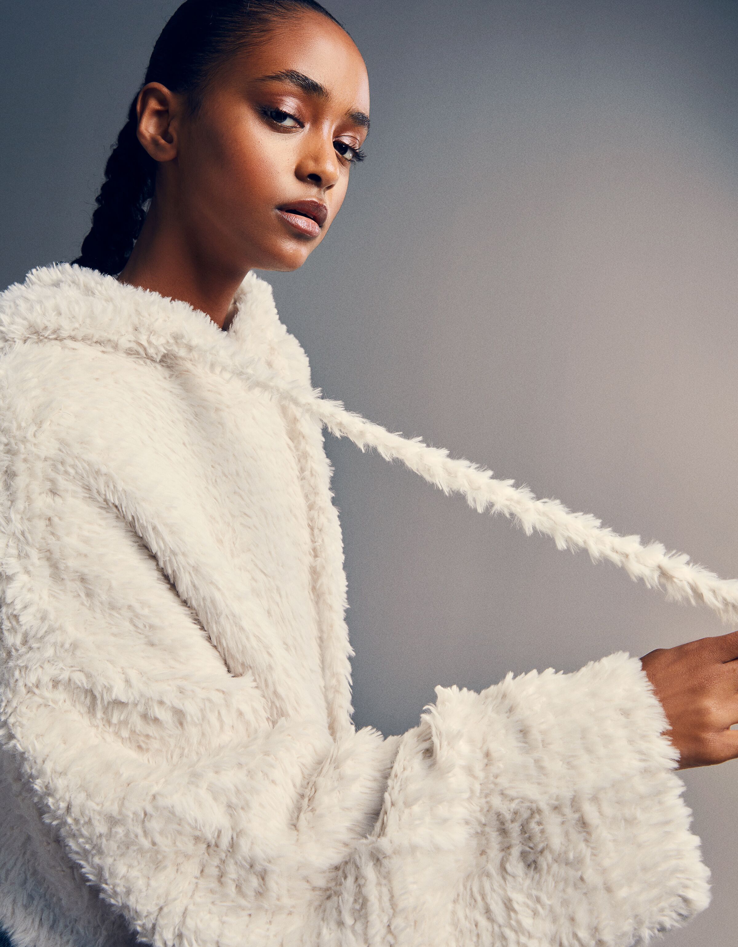 Jersey capucha efecto pelo