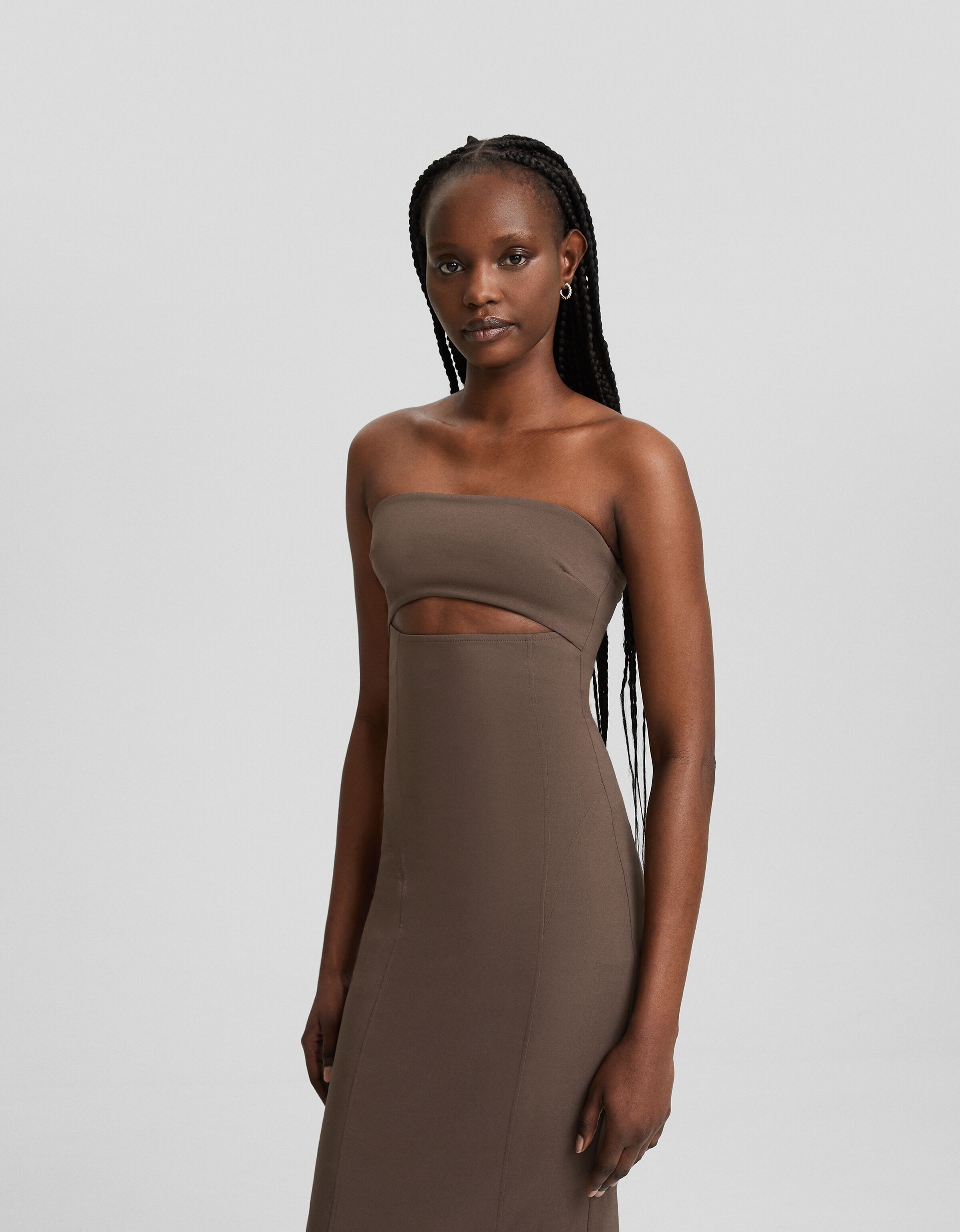 Vestido bandeau cut out