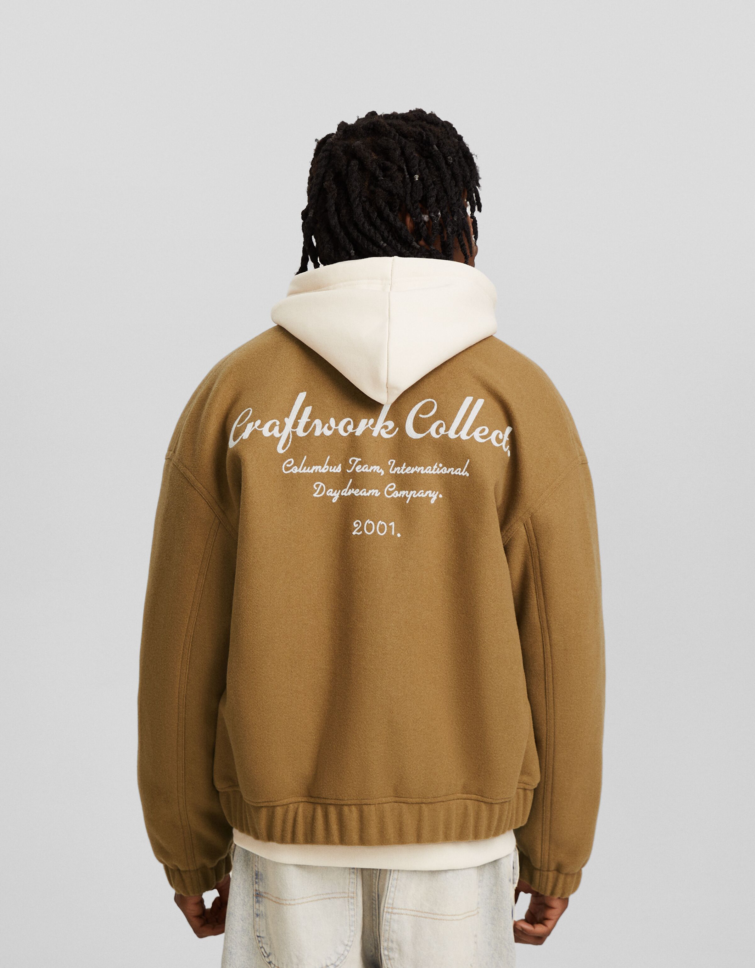 Cazadora bomber pao bordado