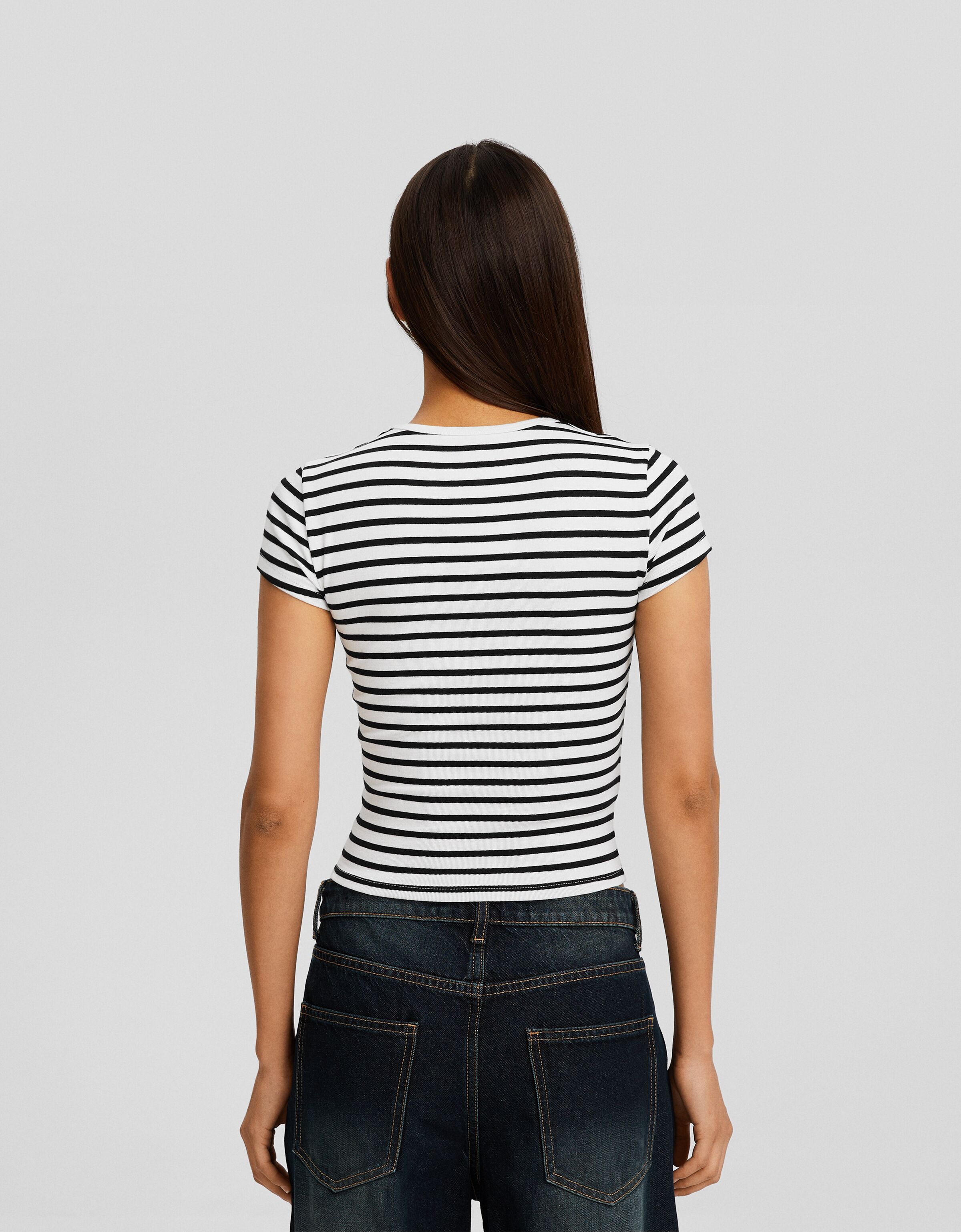 Camiseta manga corta cuello redondo