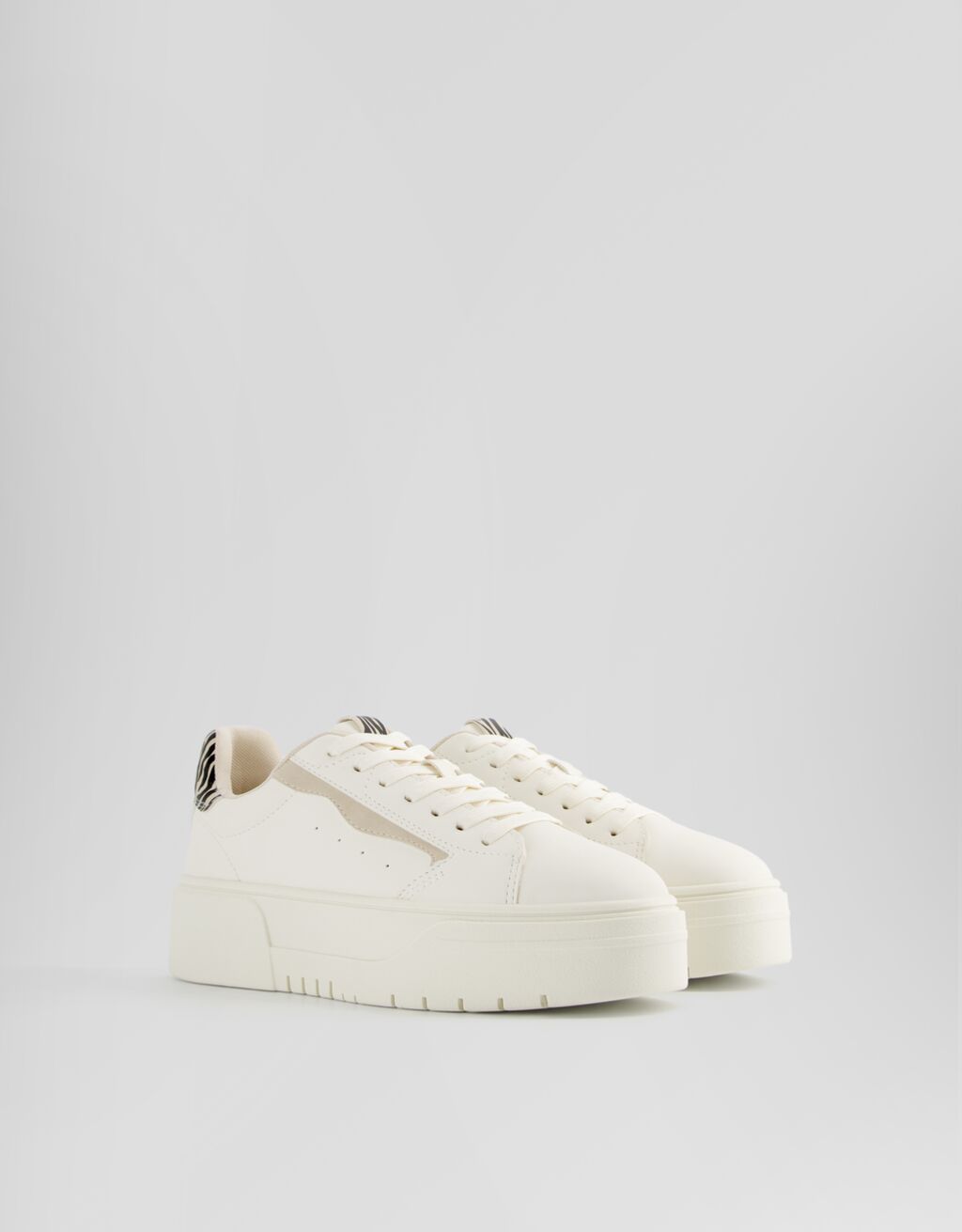 Zapatillas plataforma detalles print animal