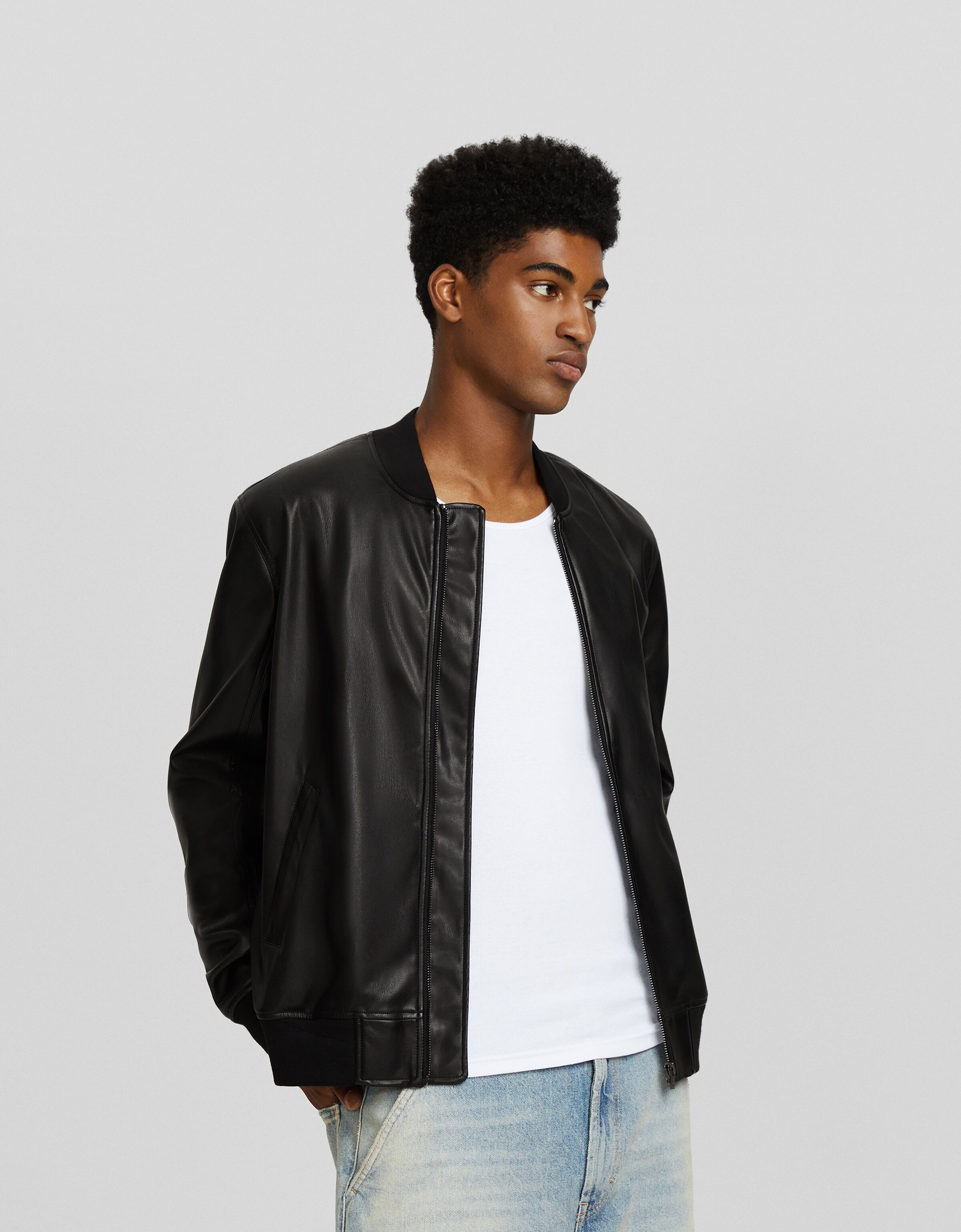 Cazadora bomber efecto piel