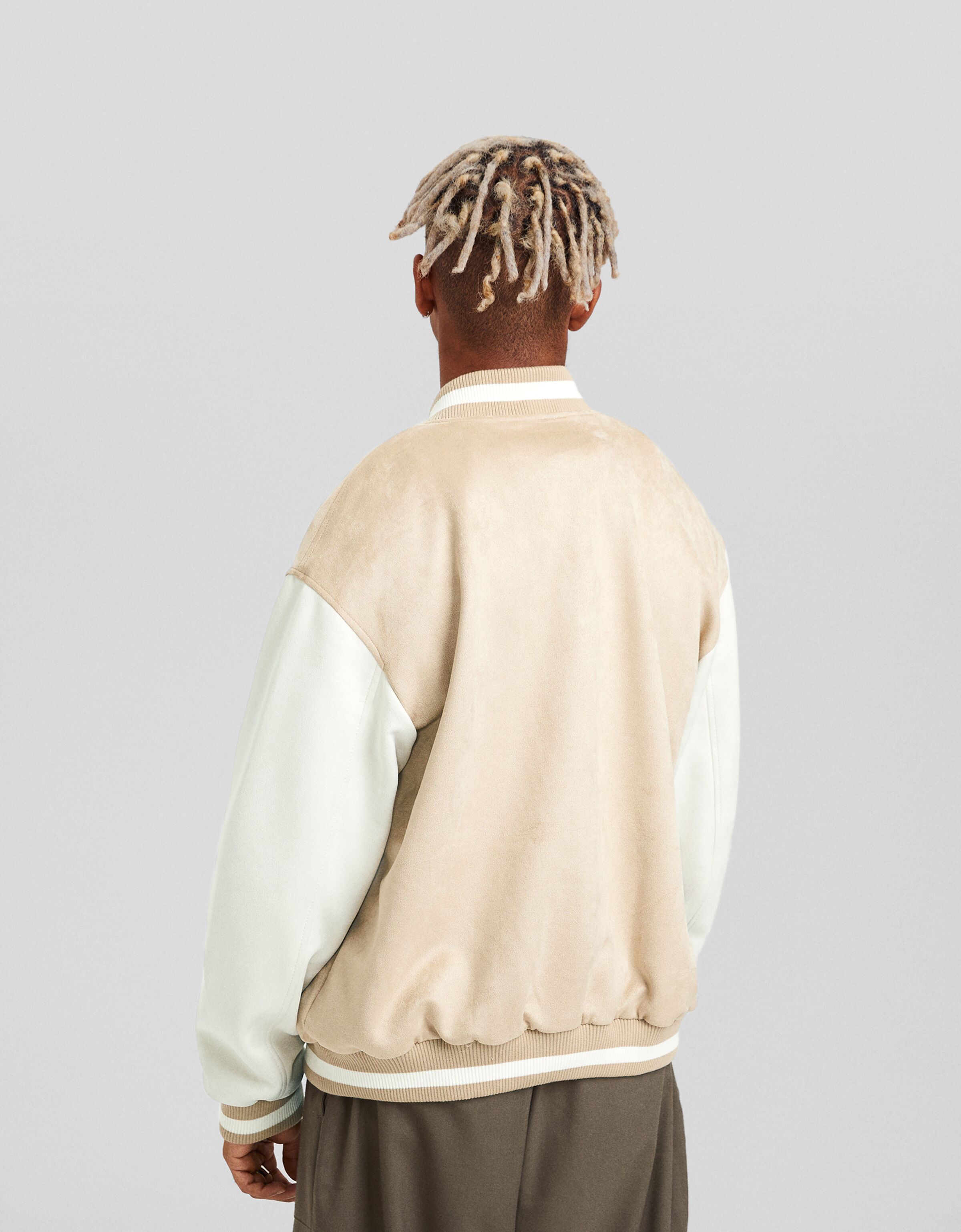 Cazadora bomber efecto ante bordado