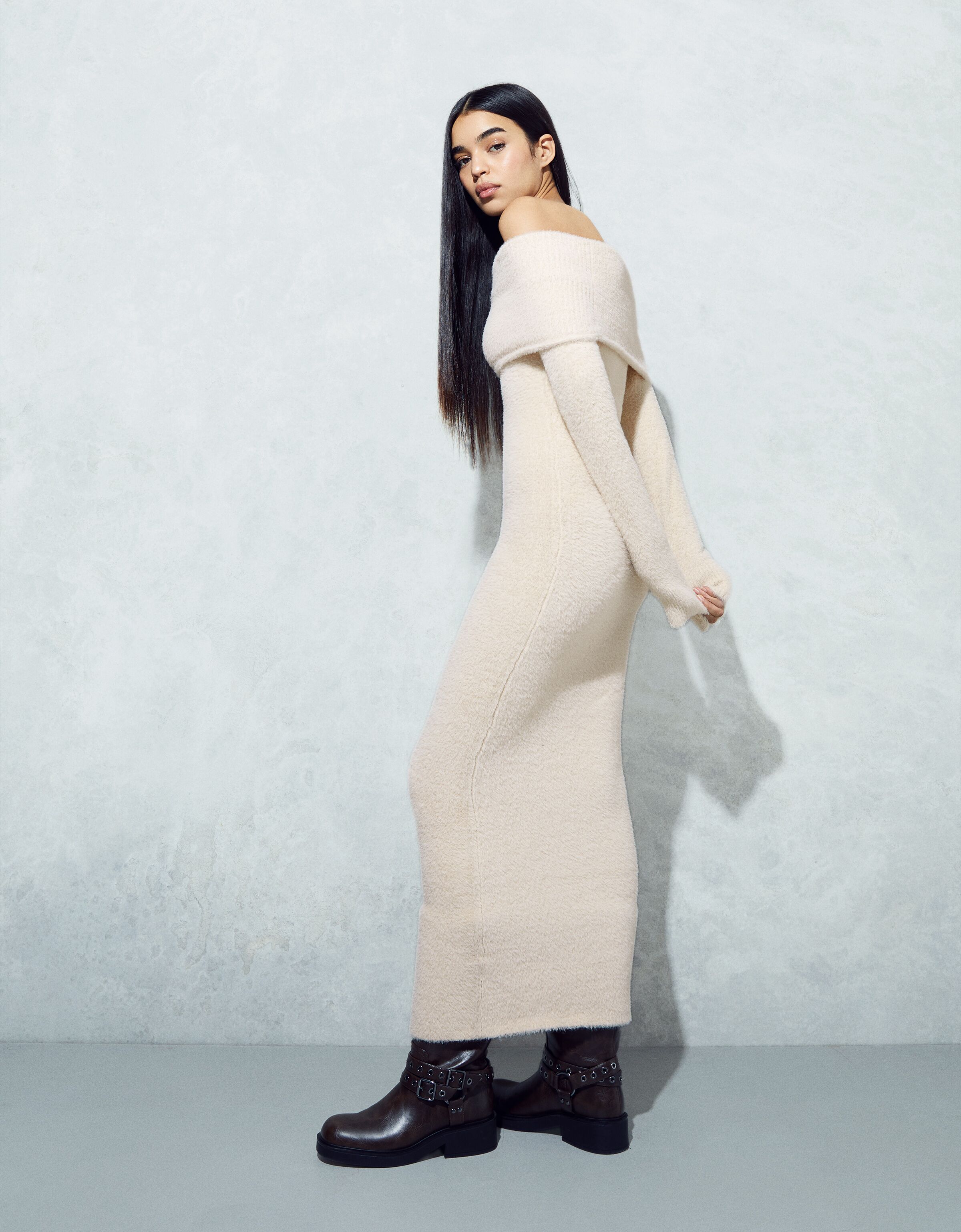Vestido midi manga larga bardot fuzzy