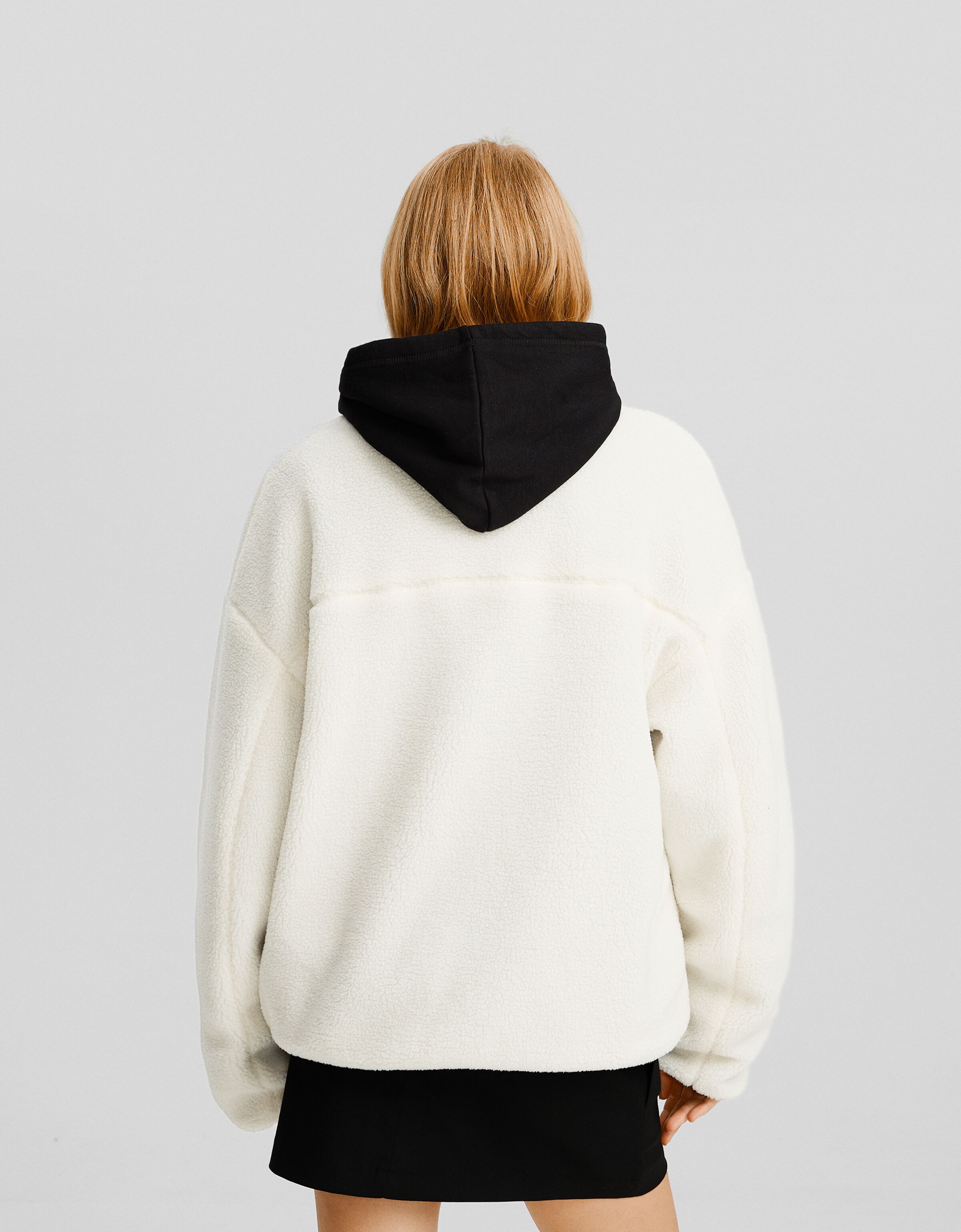 Cazadora borreguillo bolsillo técnico