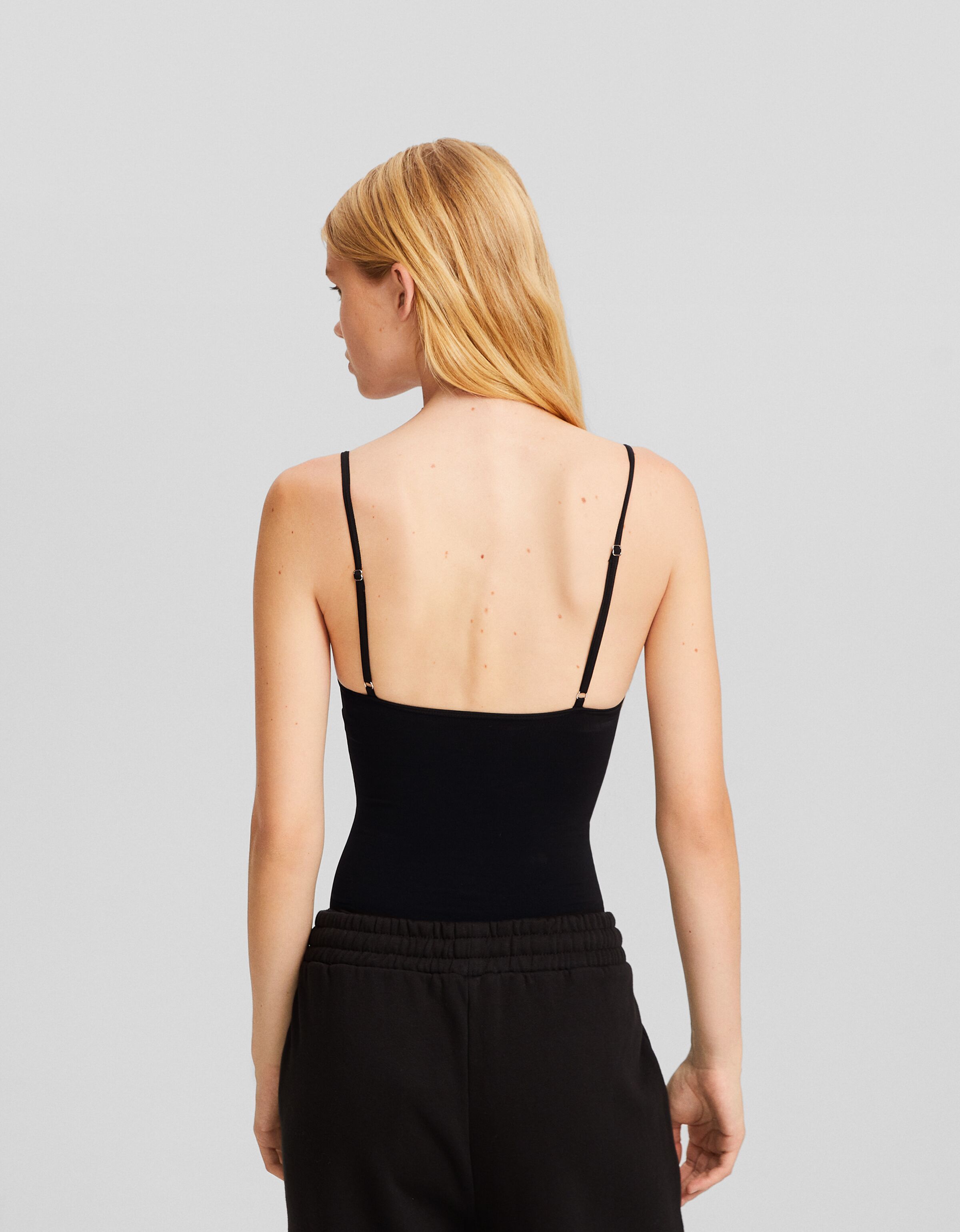 Body tirantes frunce delantero