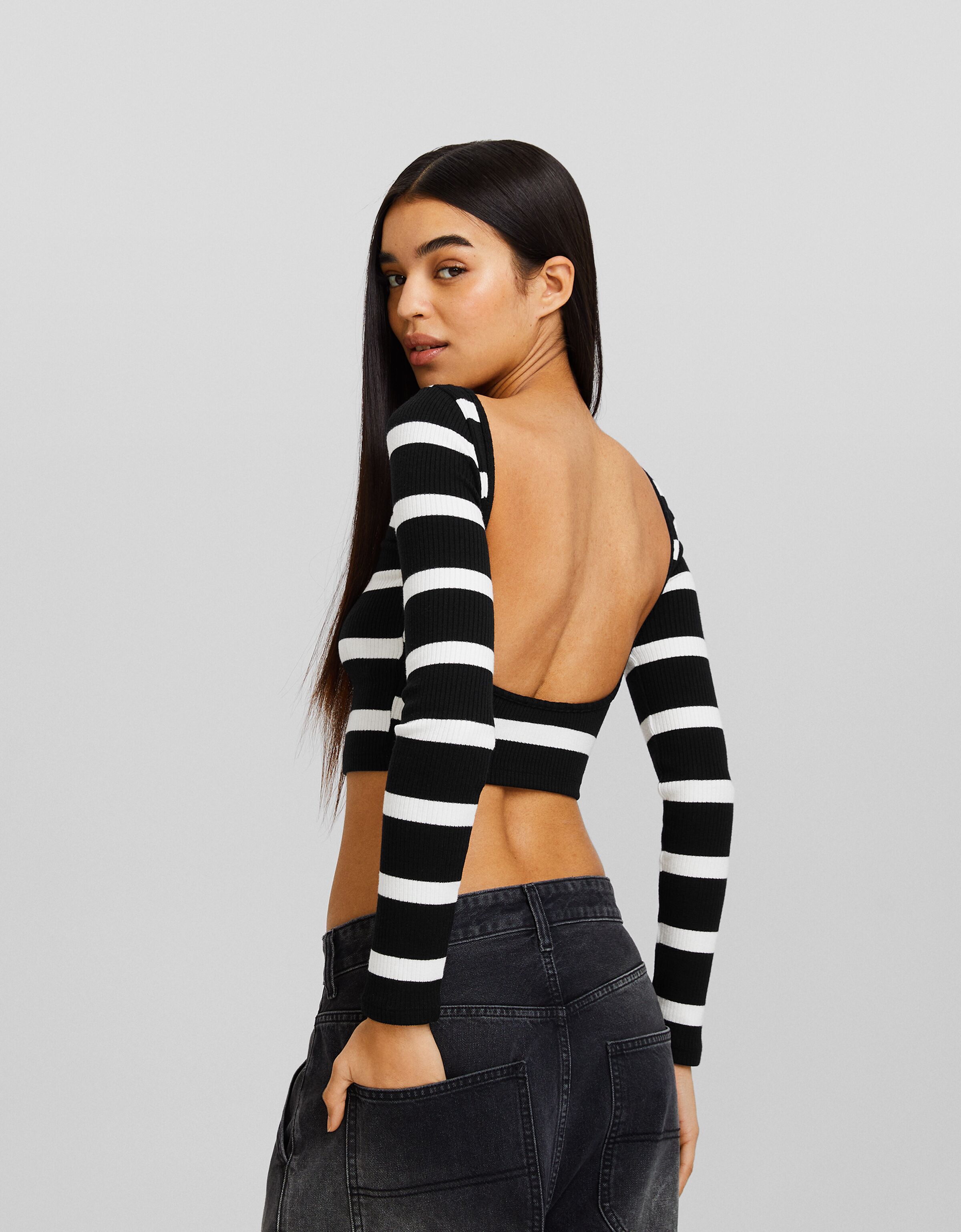 Camiseta manga larga punto espalda descubierta rayas