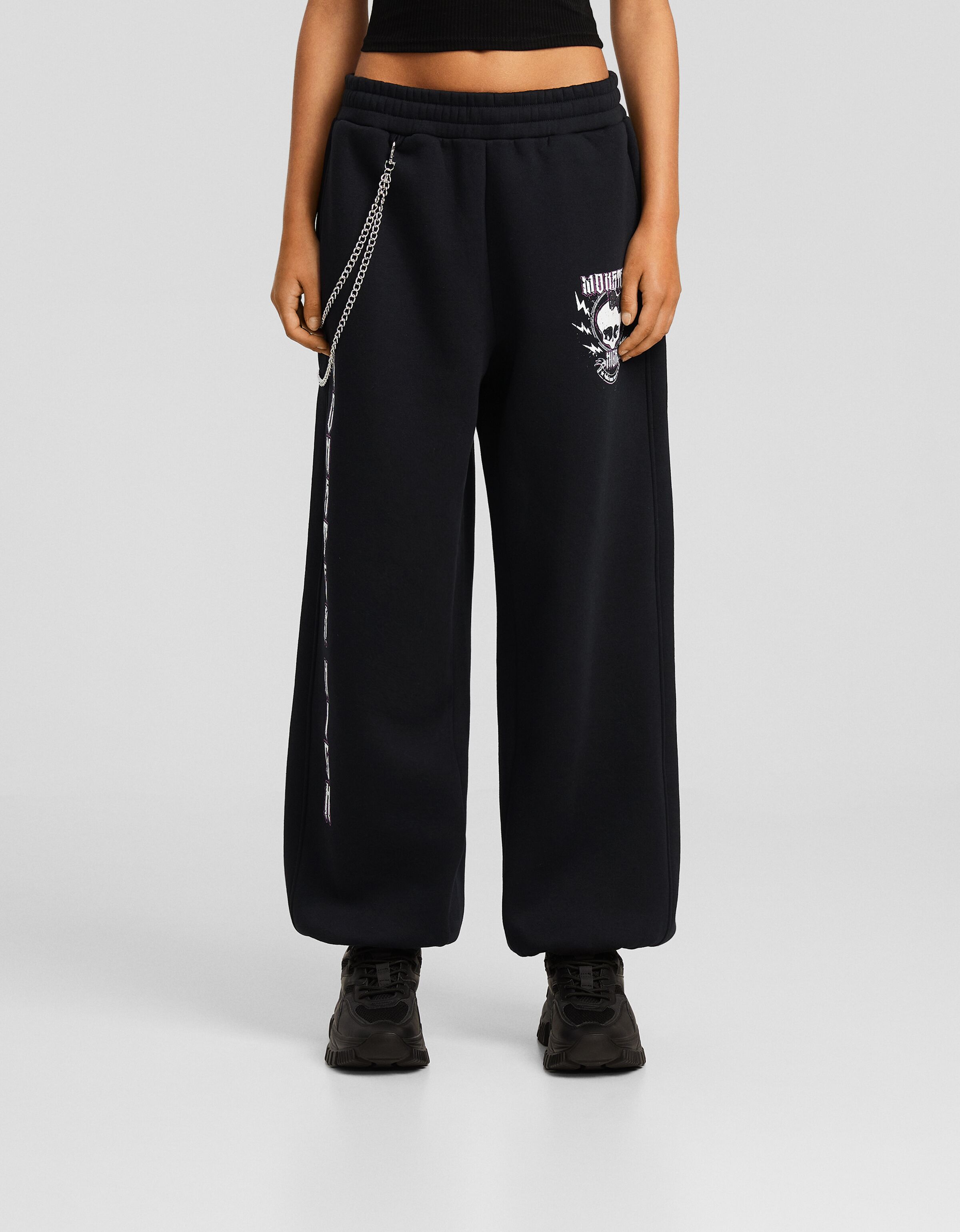 Pantalón Monster High jogger felpa cadena