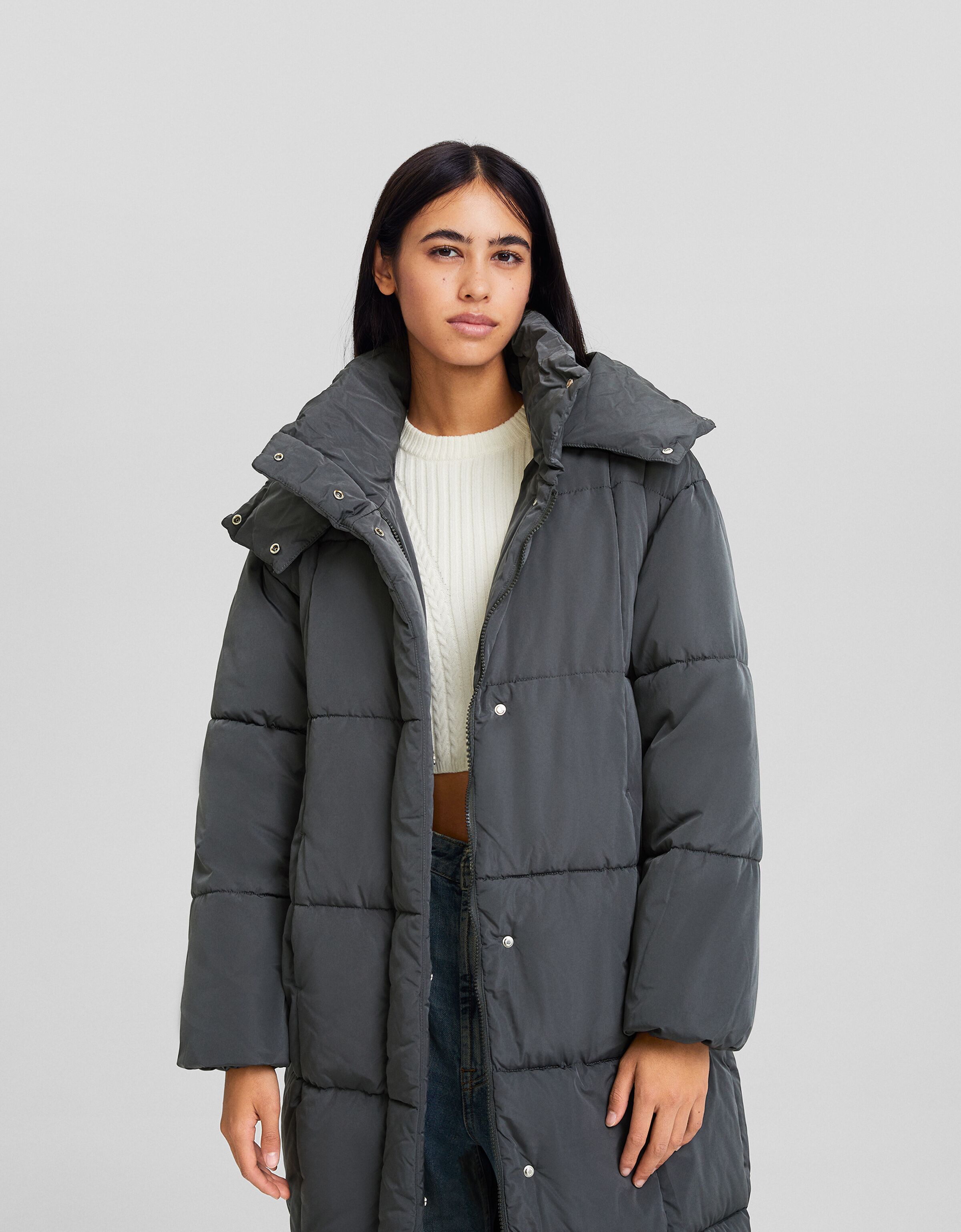 Abrigo capucha acolchado