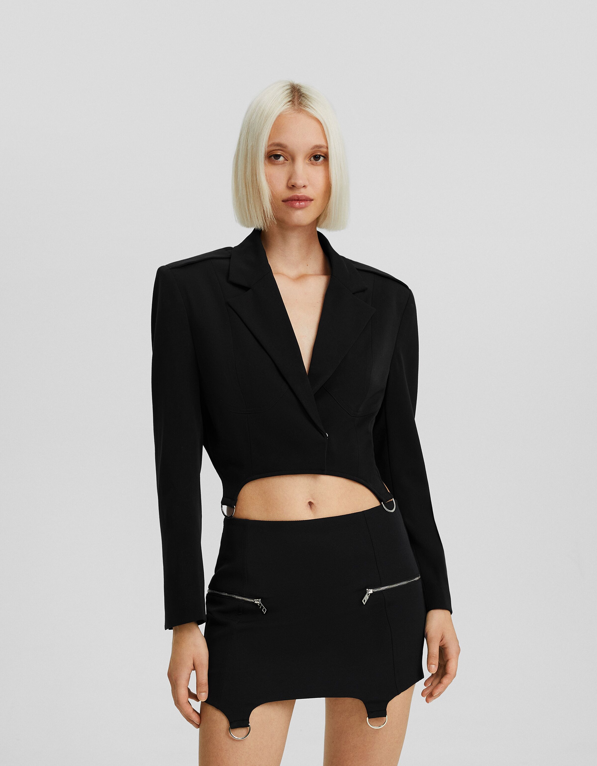 Blazer cropped tiras