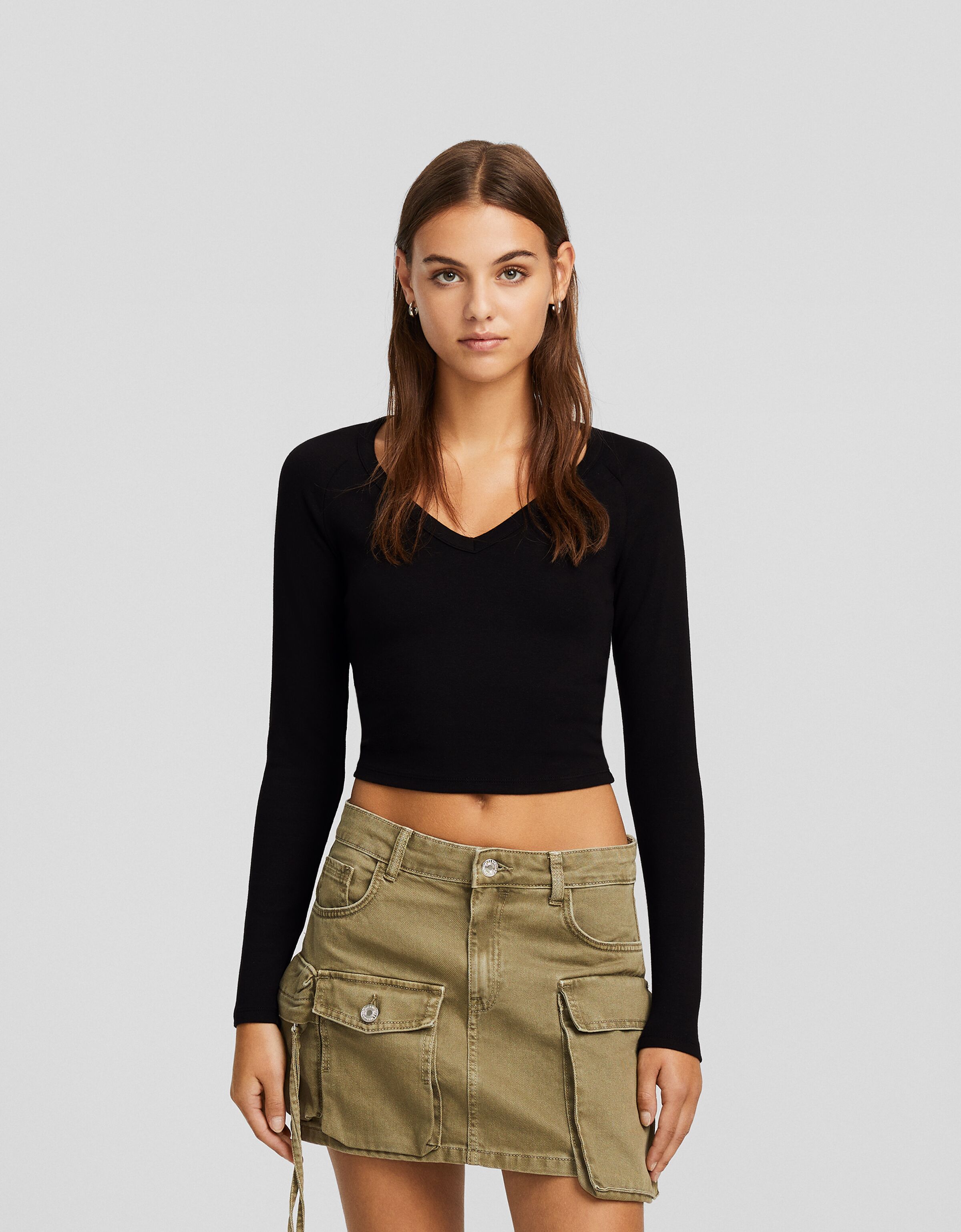 Camiseta manga larga cuello pico